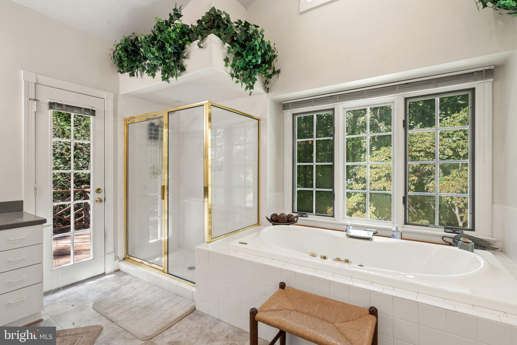 RILLHURST ESTATES - Residential