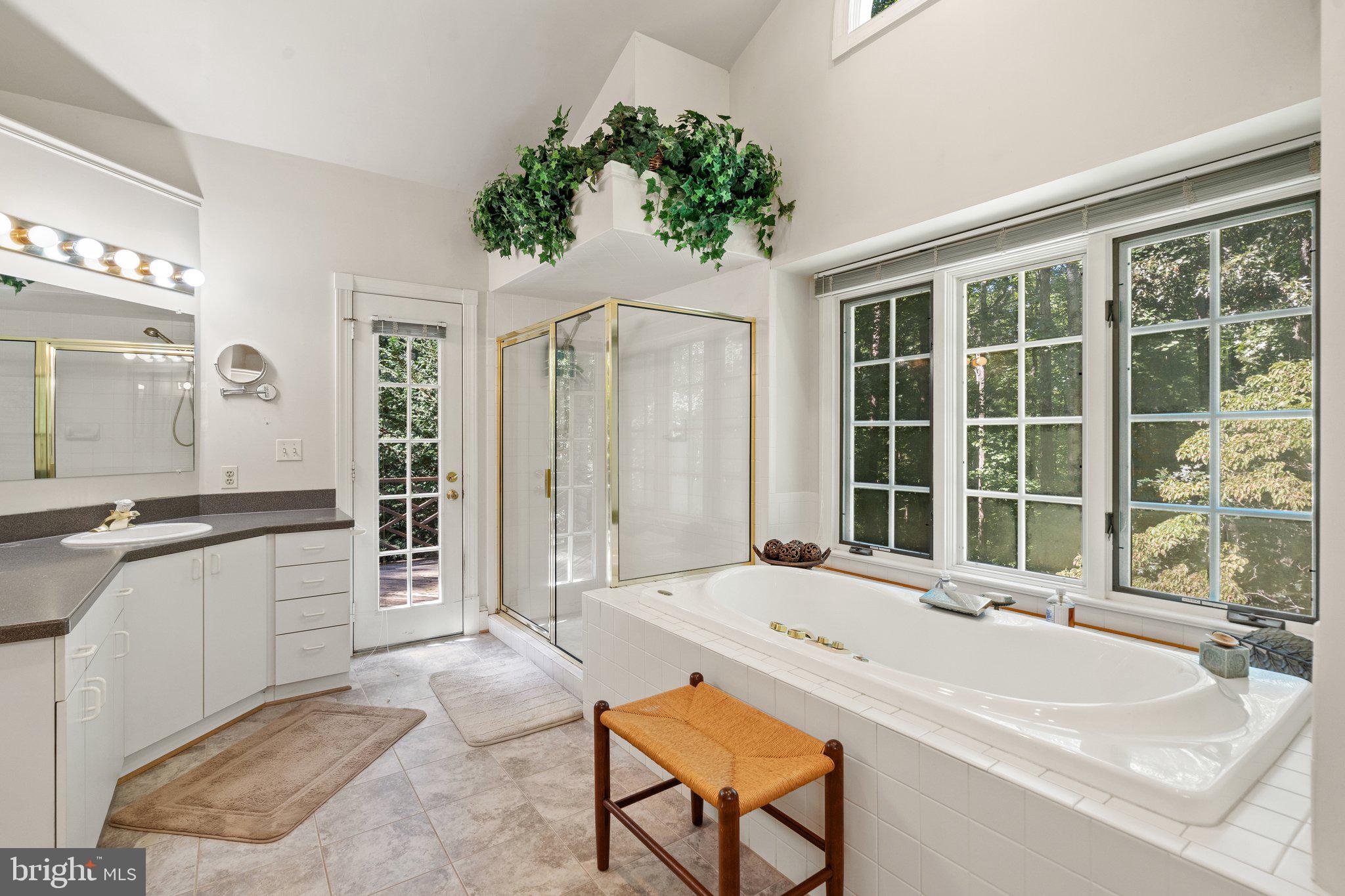 RILLHURST ESTATES - Residential