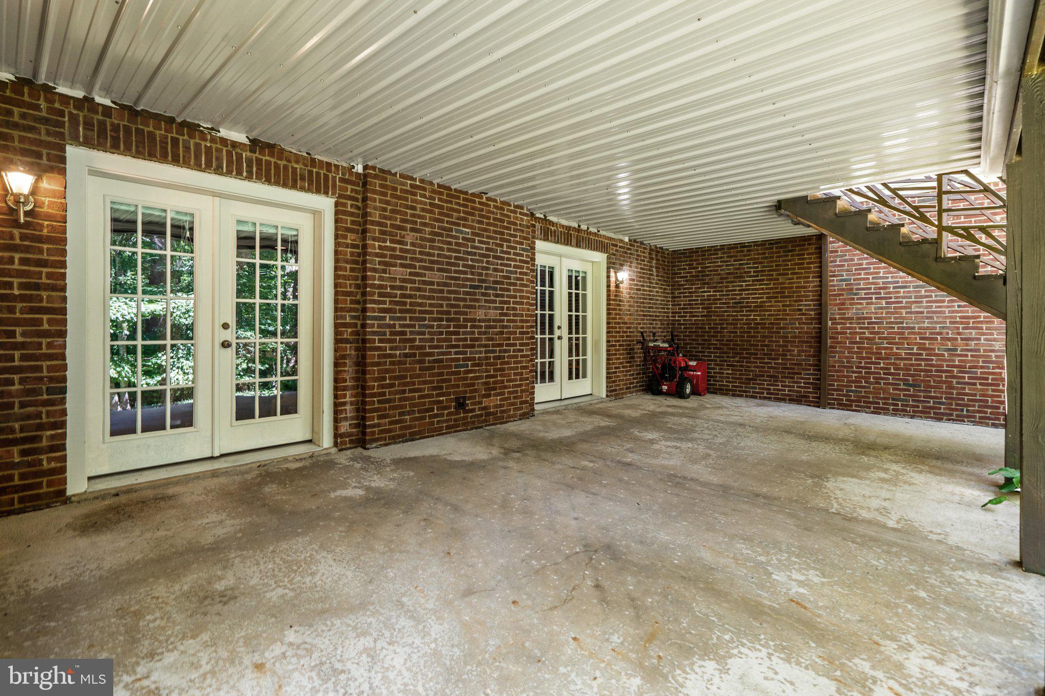 RILLHURST ESTATES - Residential