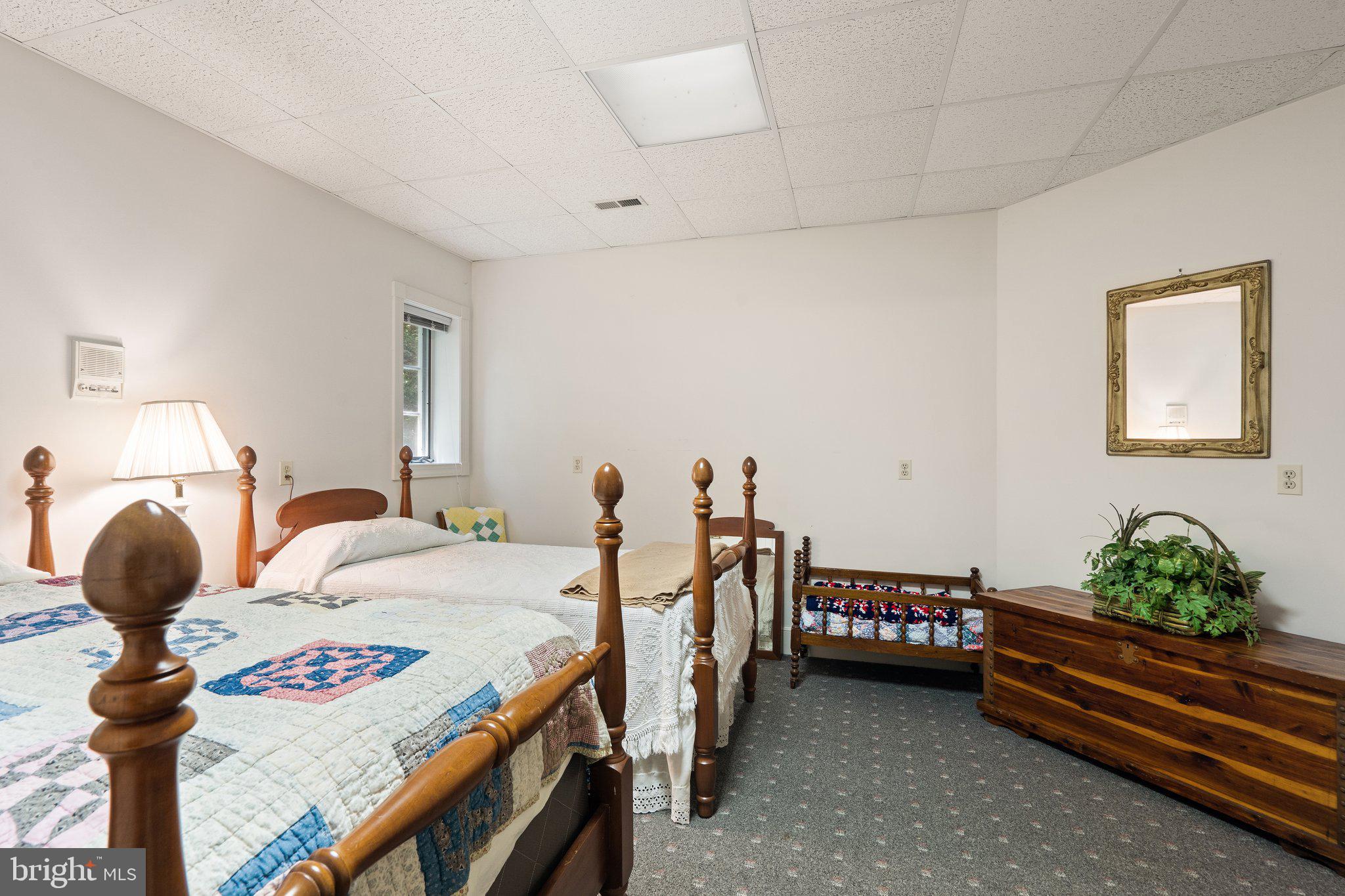 RILLHURST ESTATES - Residential