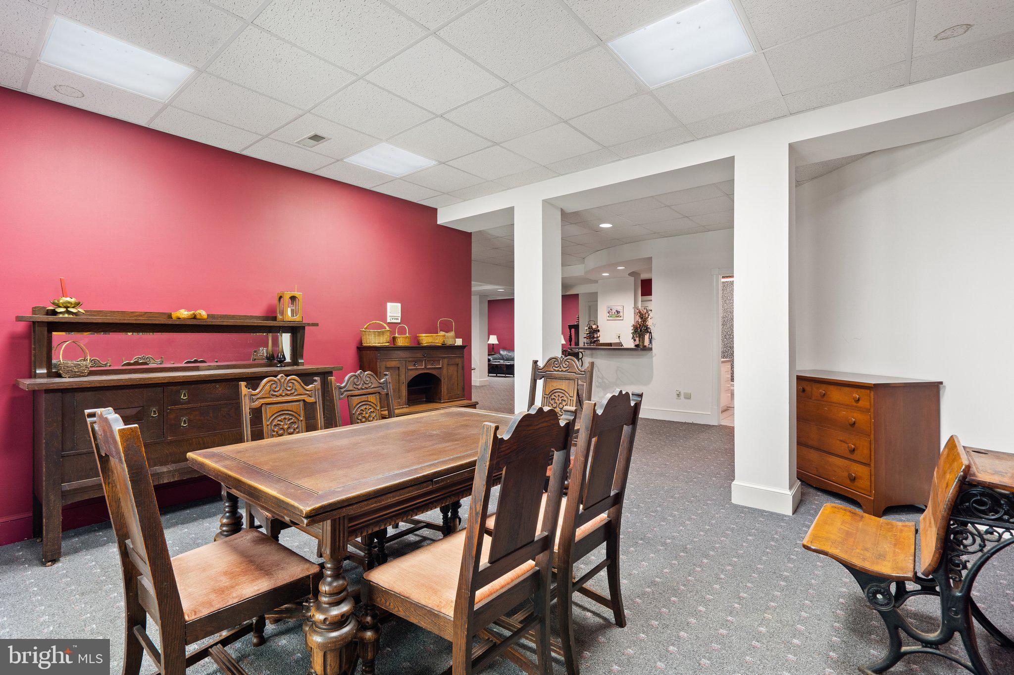 RILLHURST ESTATES - Residential