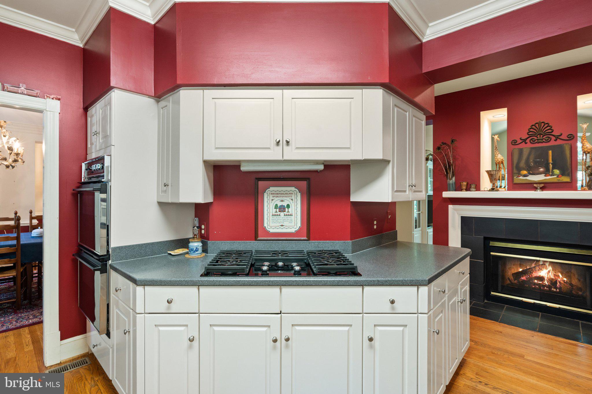 RILLHURST ESTATES - Residential