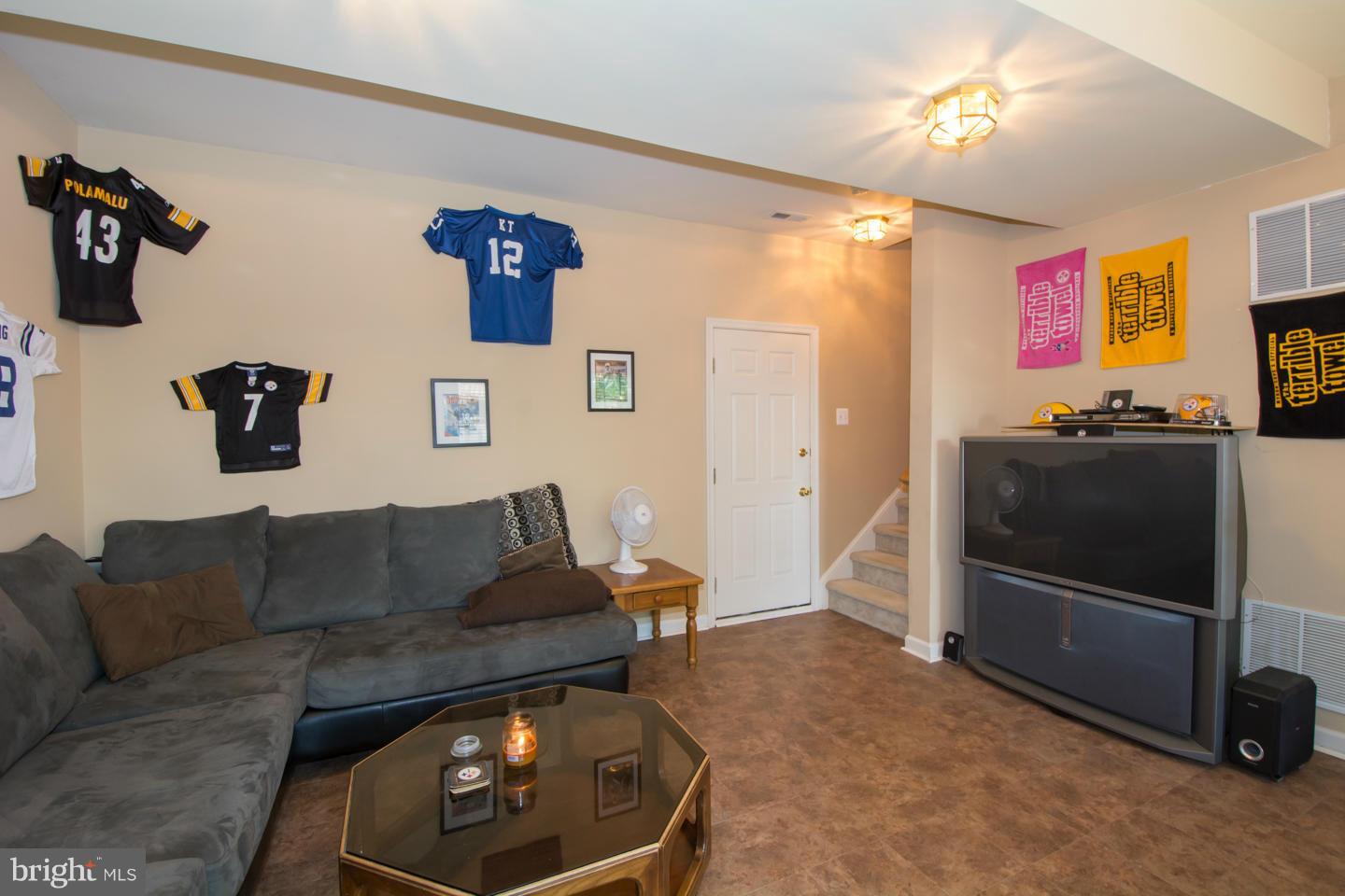 FARMWELL HUNT - Residential