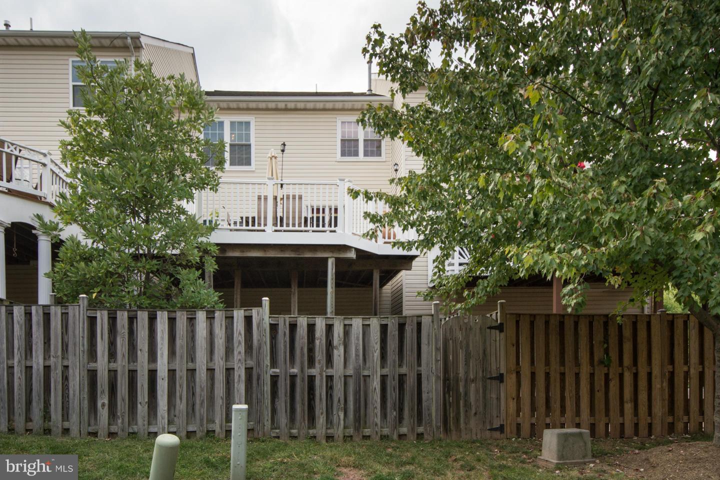 FARMWELL HUNT - Residential