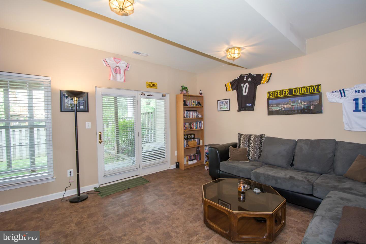 FARMWELL HUNT - Residential