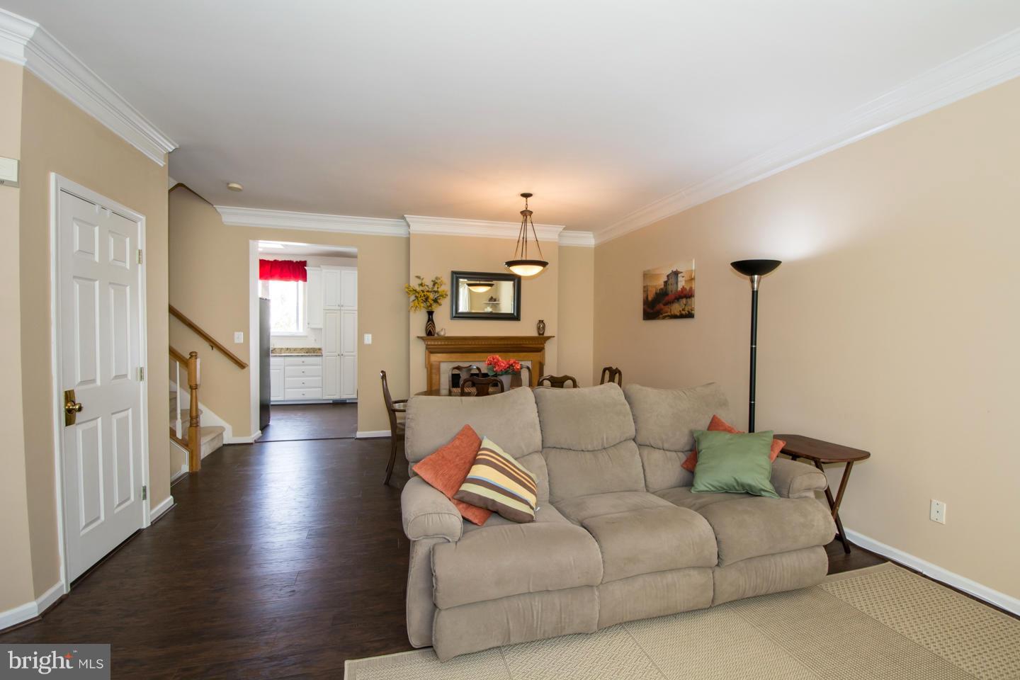 FARMWELL HUNT - Residential