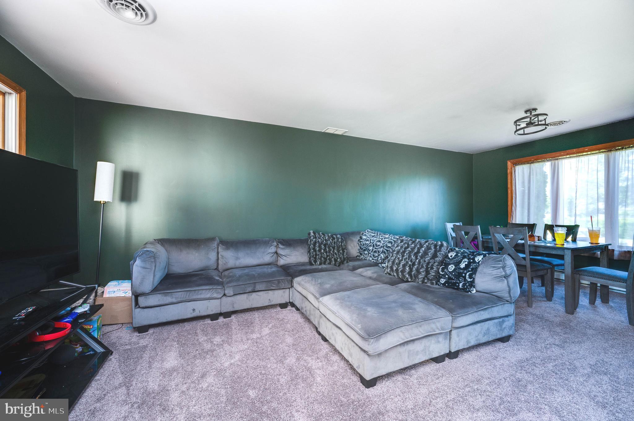 6100 JEFFERSON DRIVE