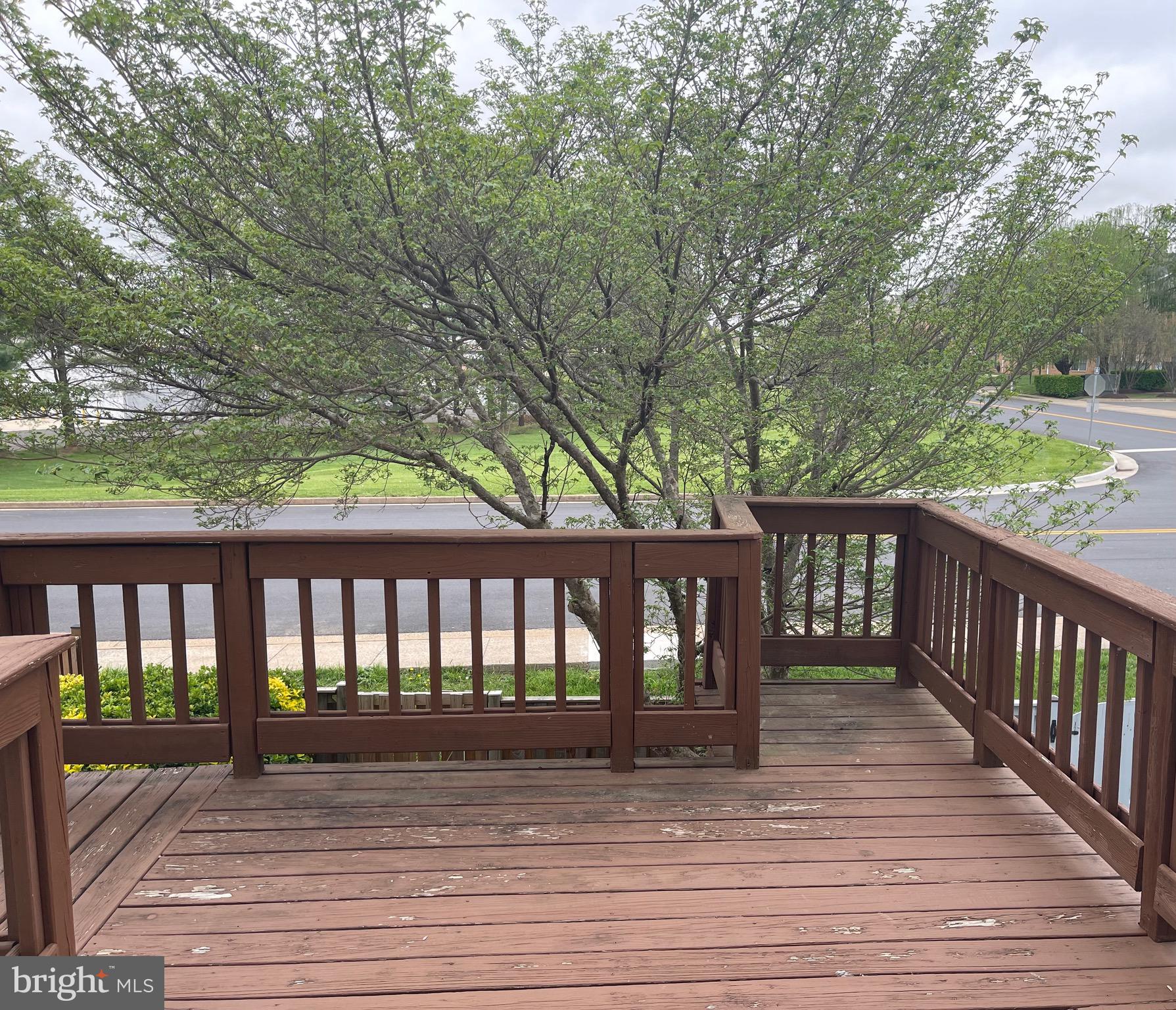 OAK SPRINGS - Residential