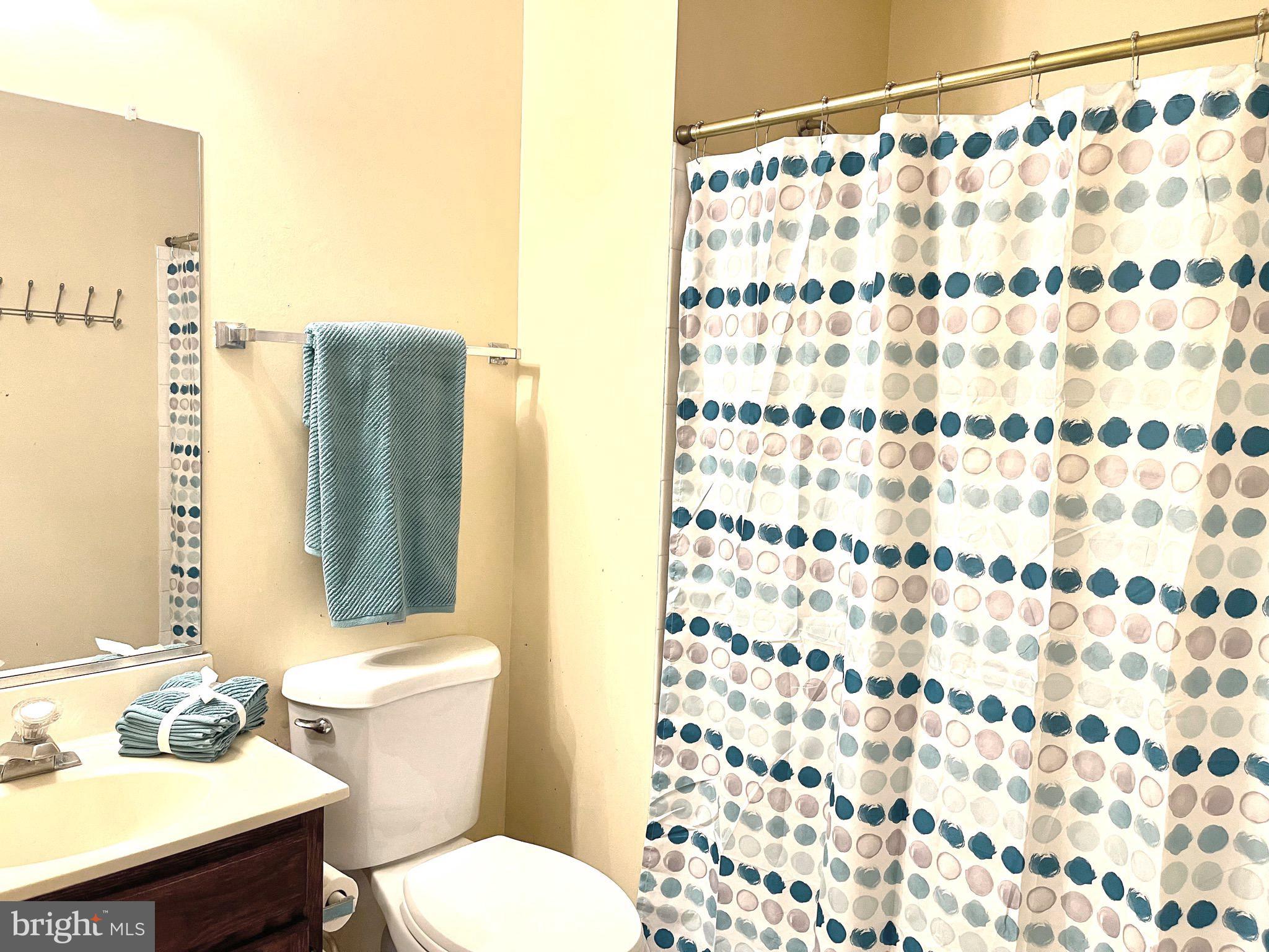 OAK SPRINGS - Residential