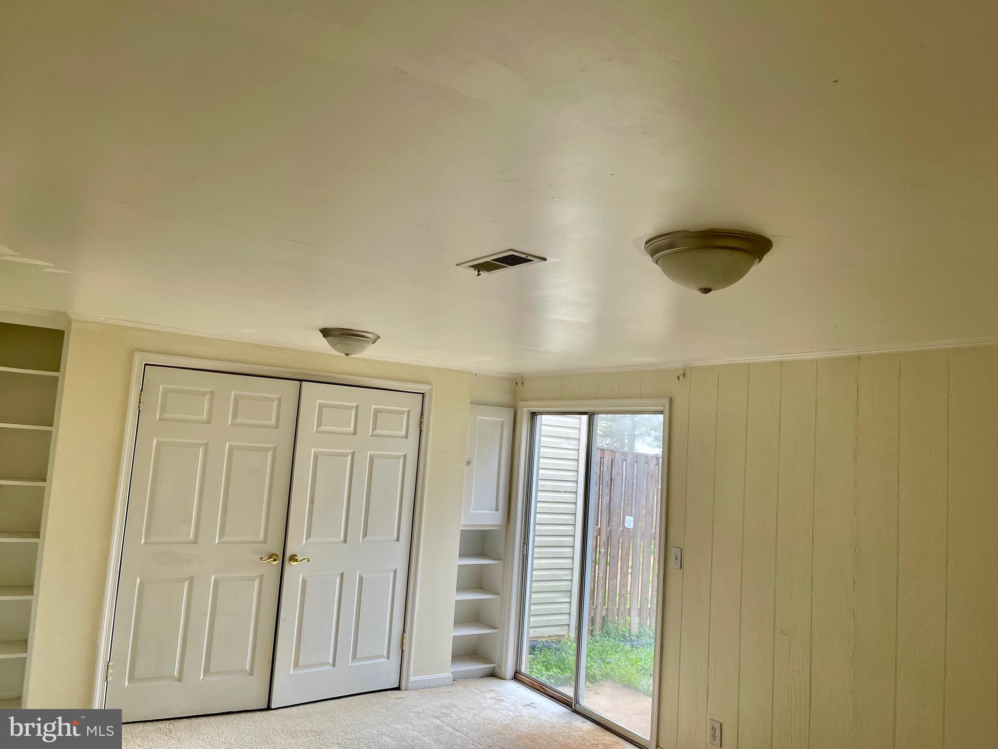 OAK SPRINGS - Residential