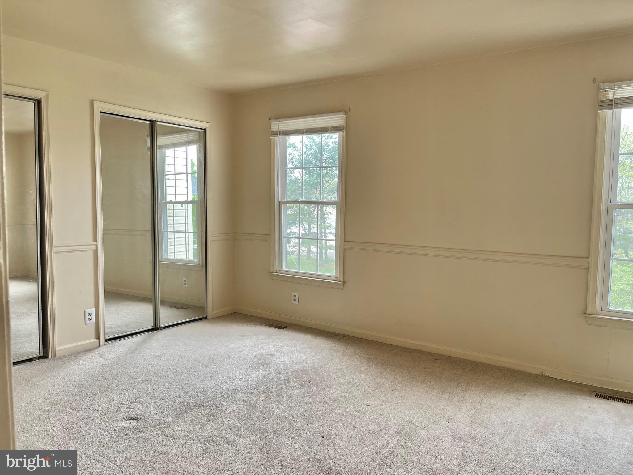 OAK SPRINGS - Residential