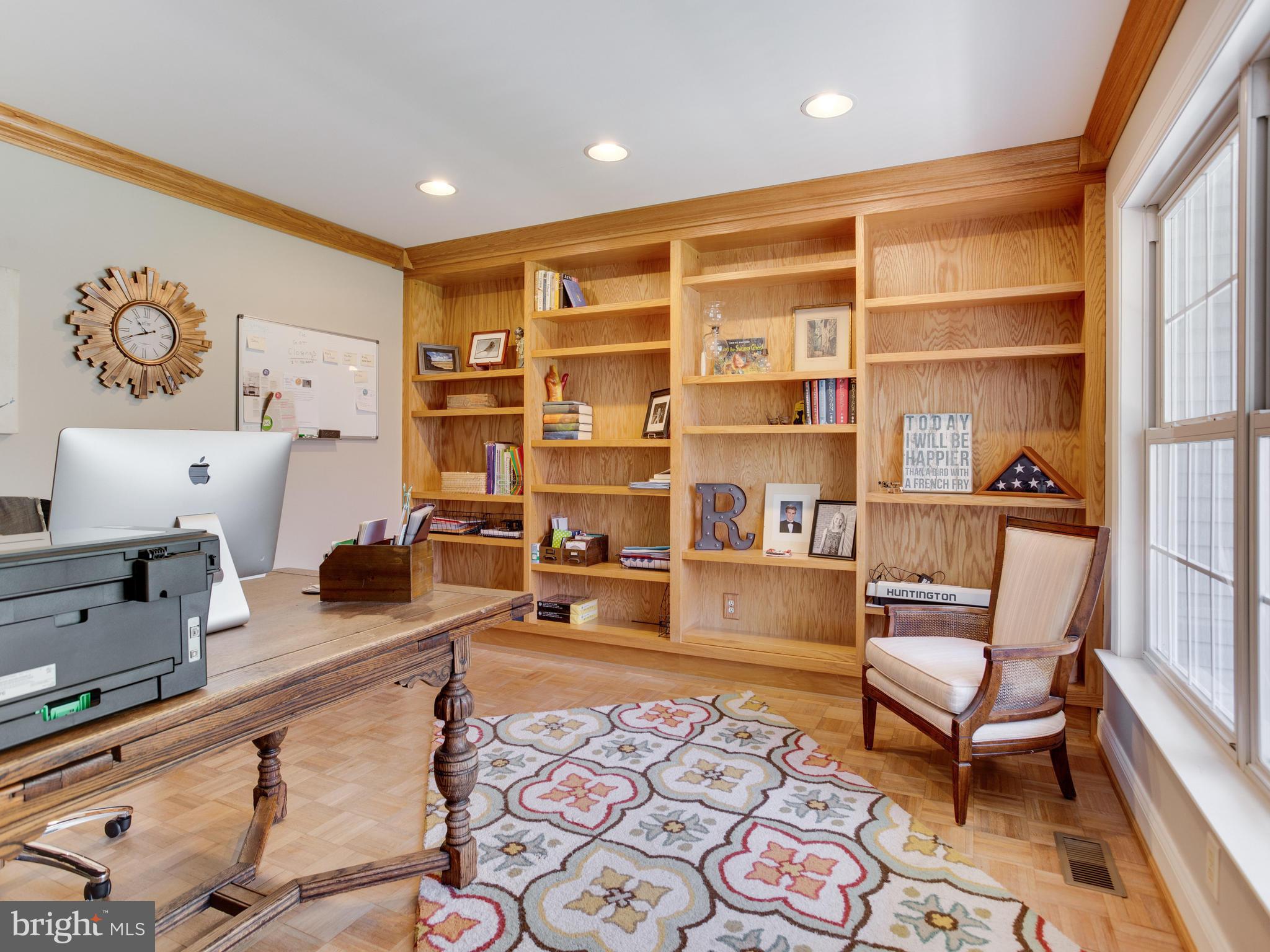 TALL OAKS - Residential