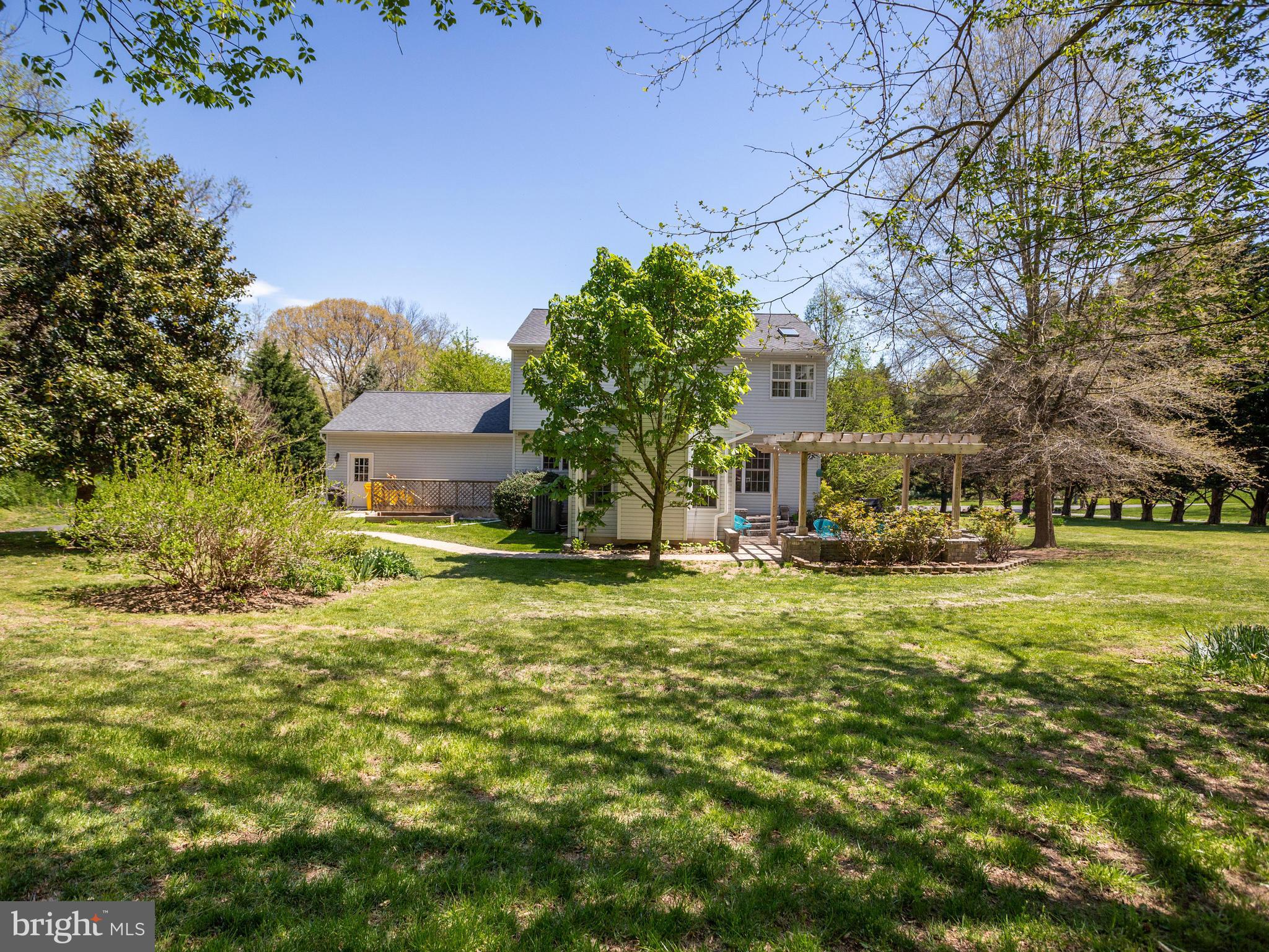 TALL OAKS - Residential