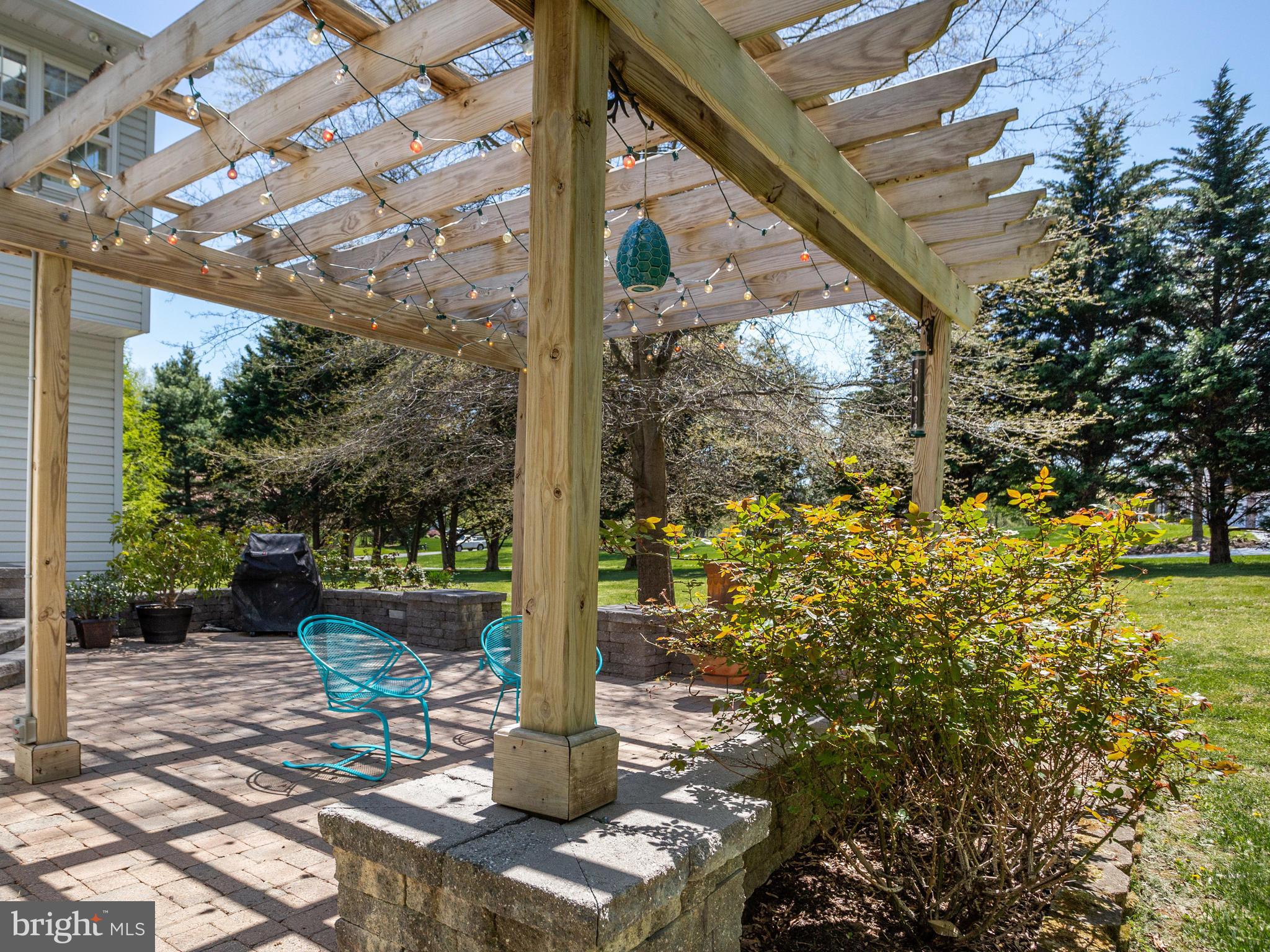 TALL OAKS - Residential