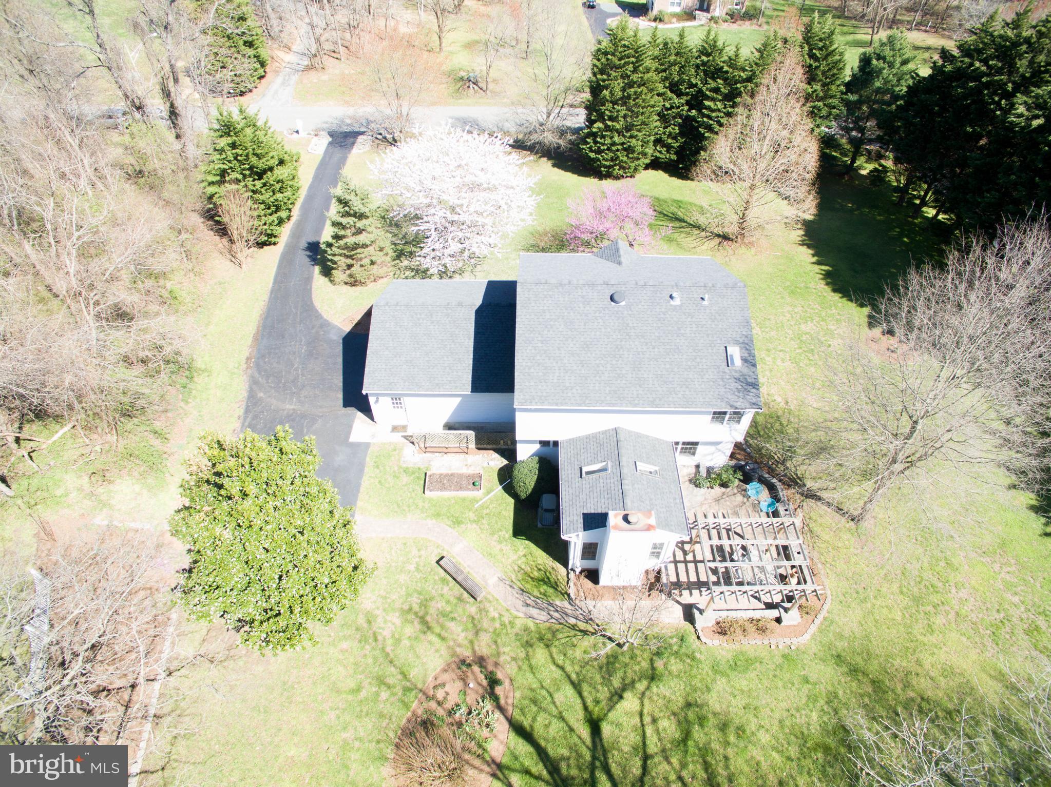 TALL OAKS - Residential