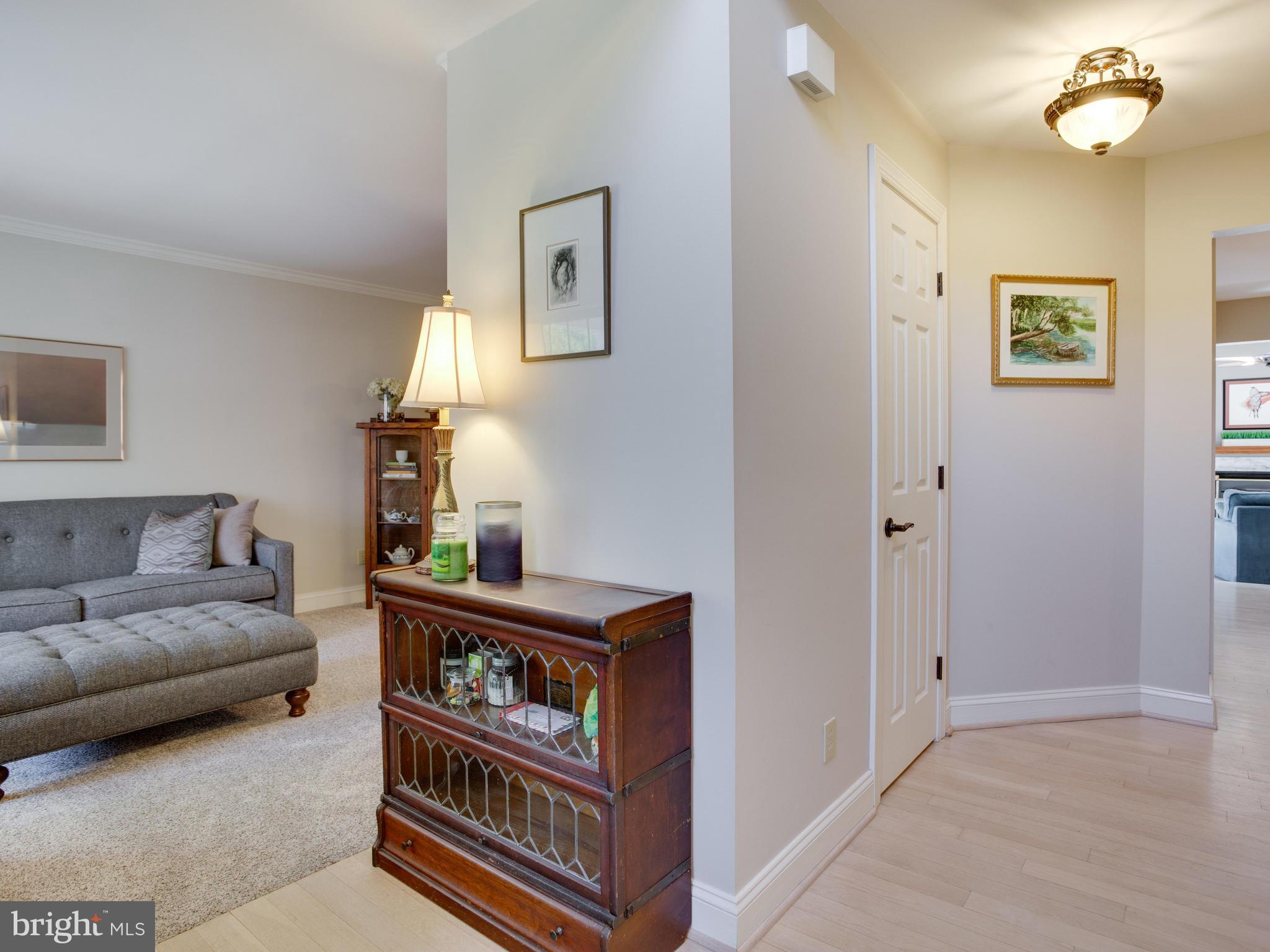 TALL OAKS - Residential