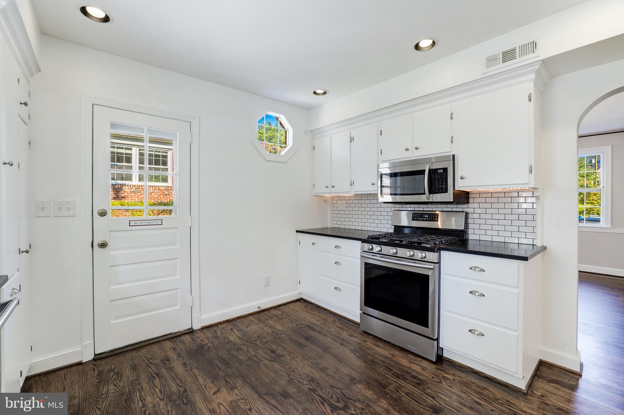 HILLWOOD - Residential