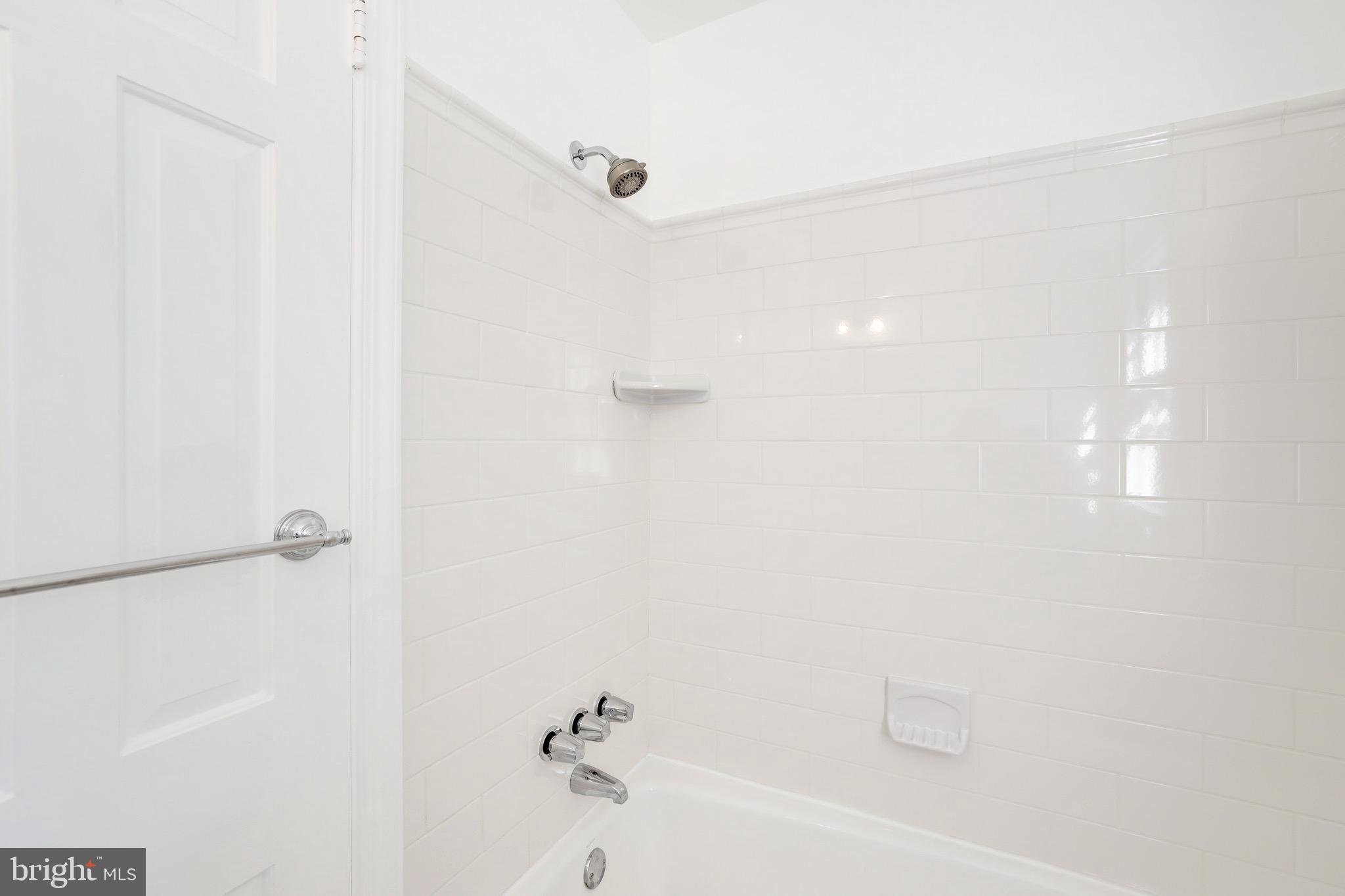 HILLWOOD - Residential