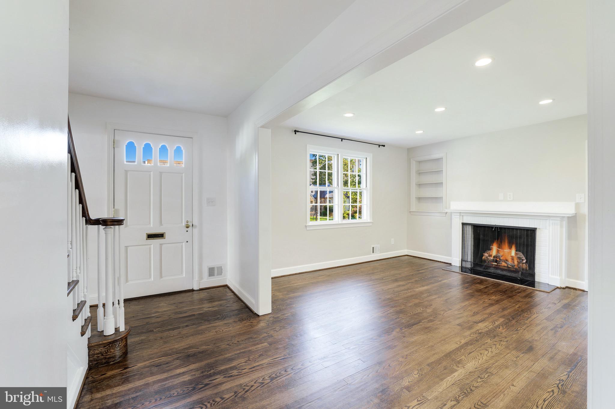 HILLWOOD - Residential