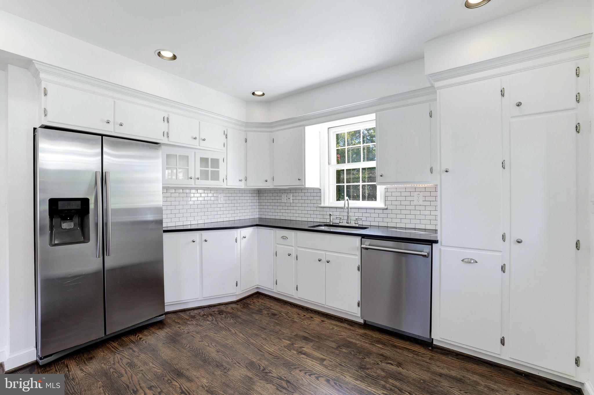 HILLWOOD - Residential