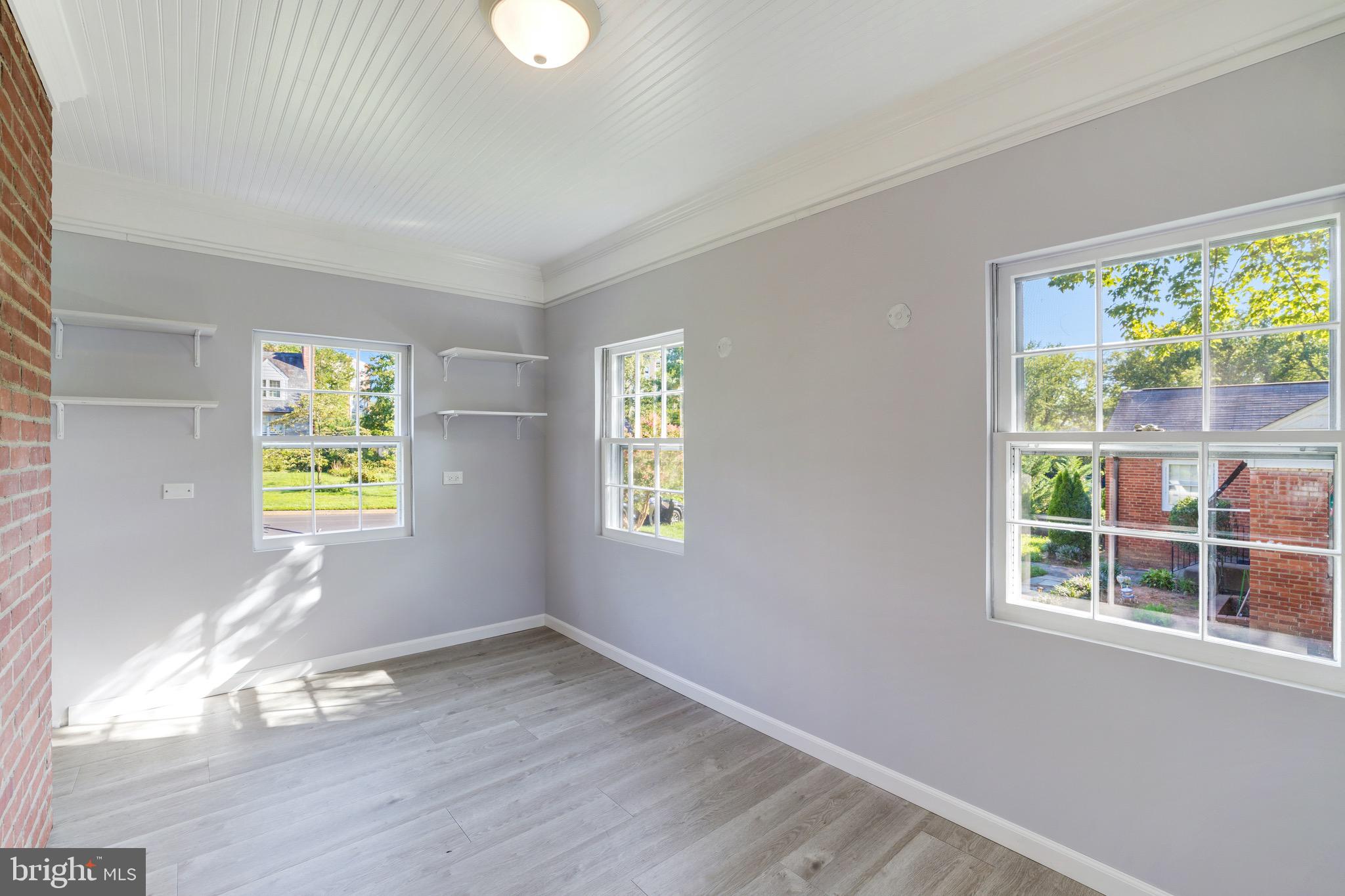 HILLWOOD - Residential