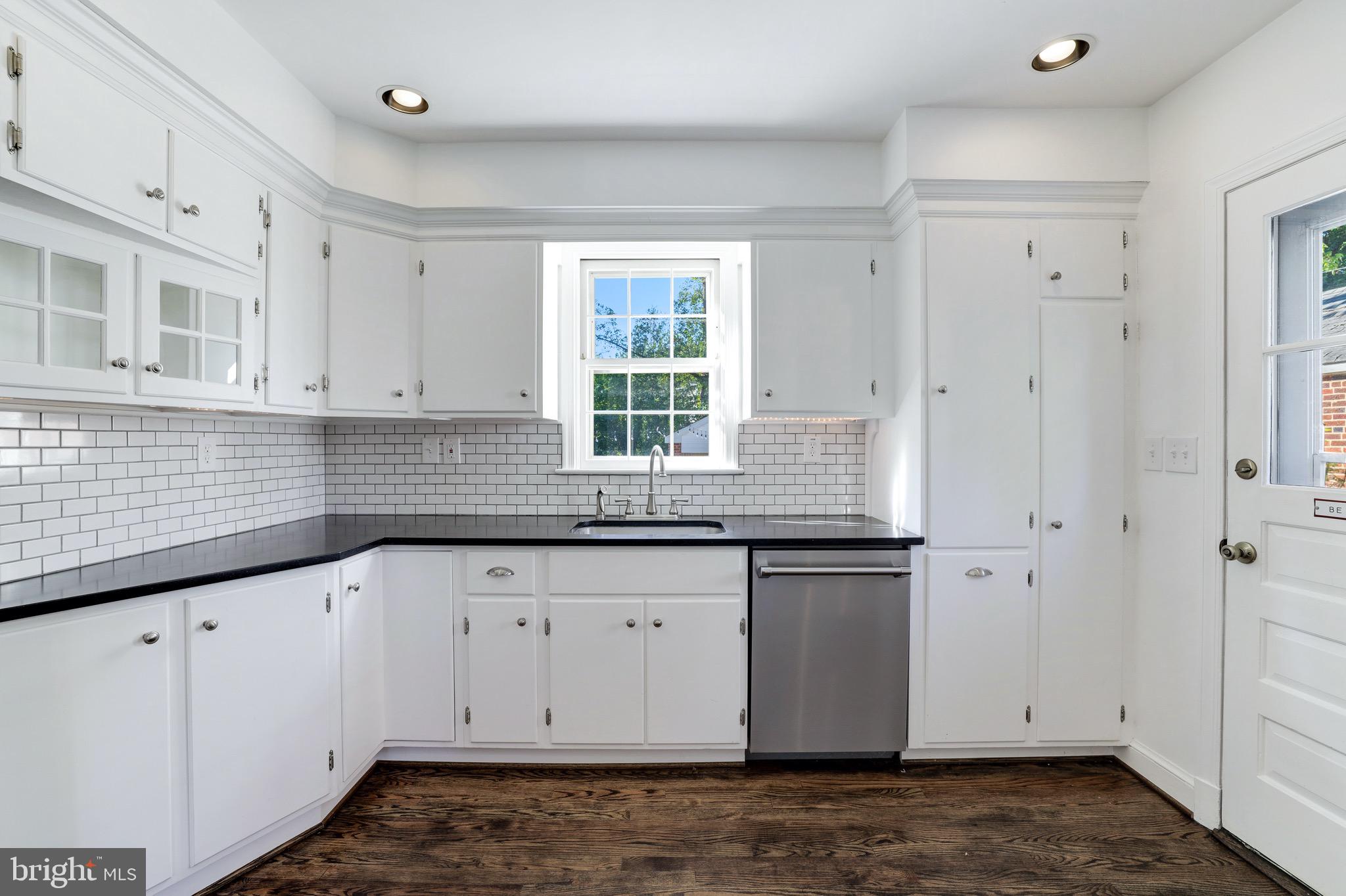 HILLWOOD - Residential