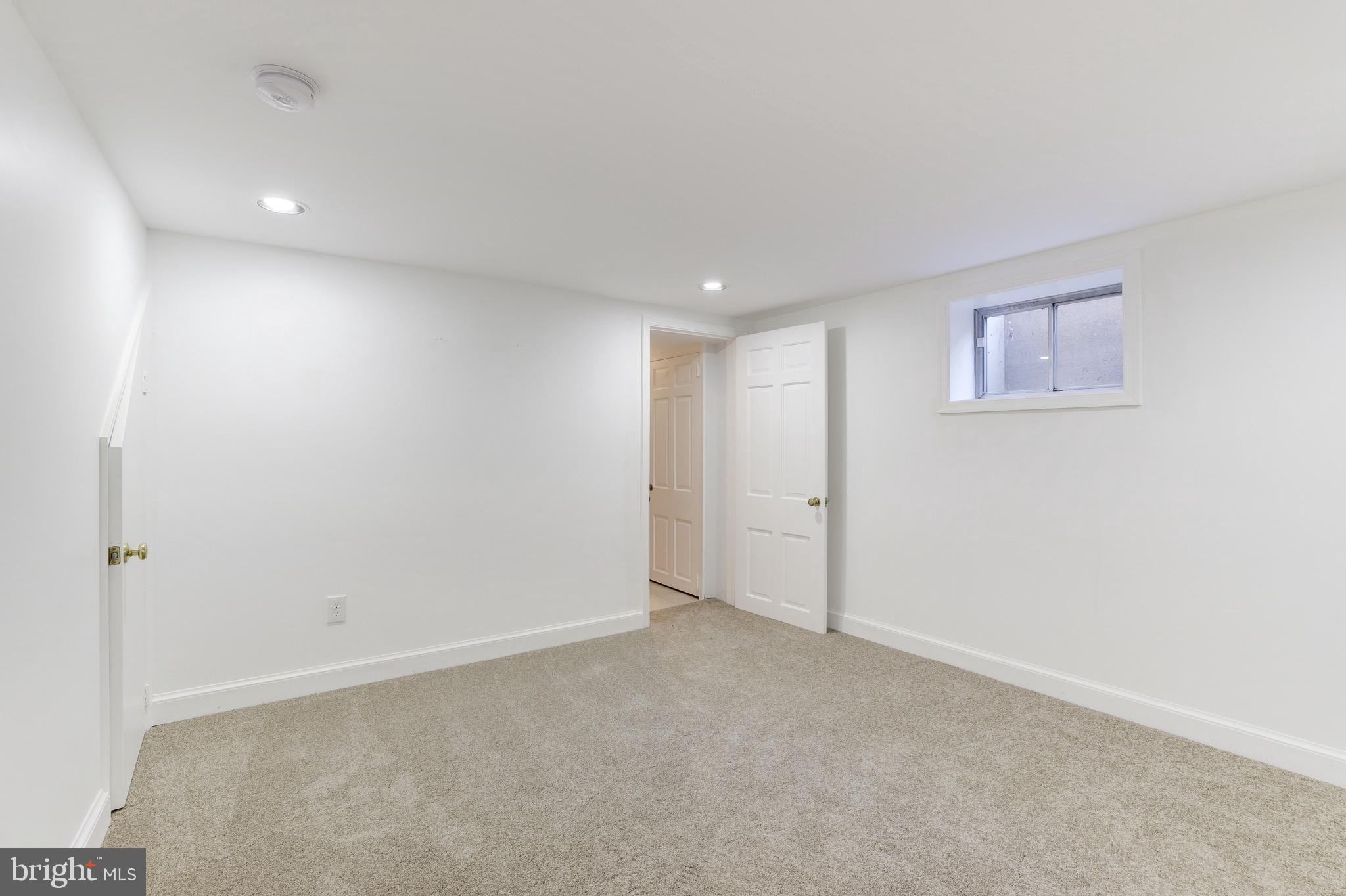 HILLWOOD - Residential