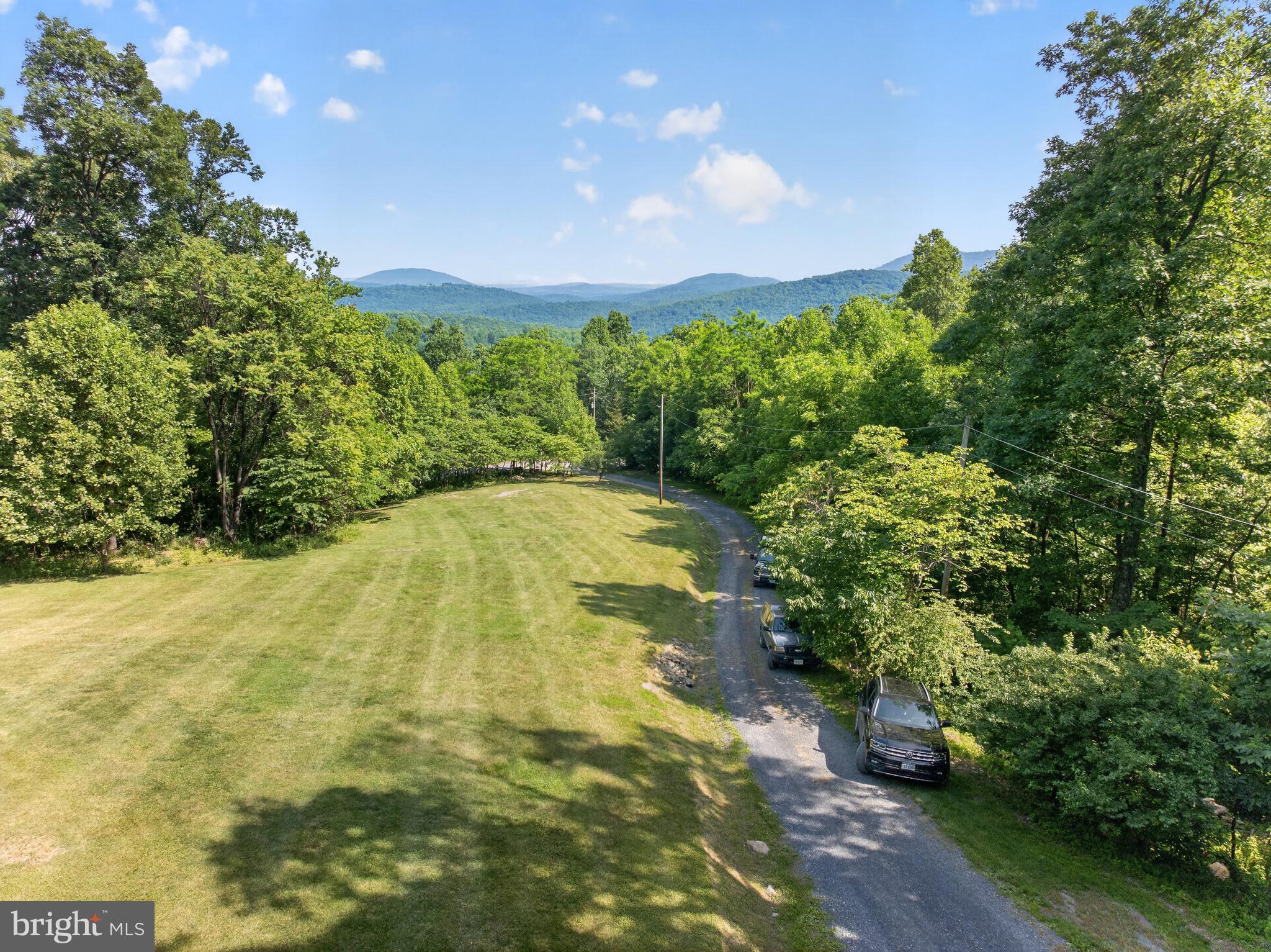 2710 TUCKERS LANE