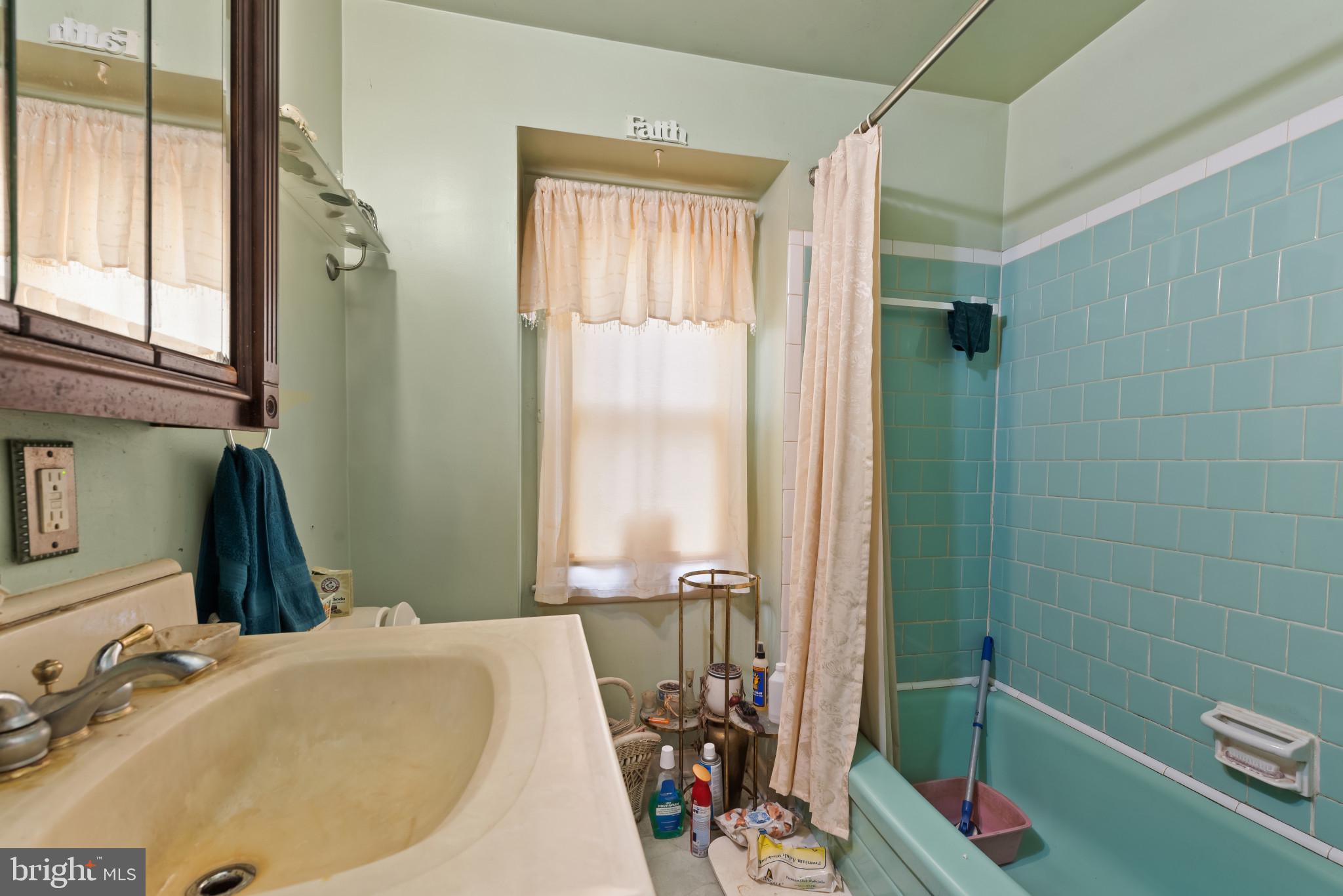 OVERLEA - Residential