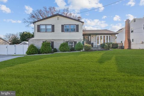 312 MONMOUTH DRIVE CHERRY HILL NJ 08002