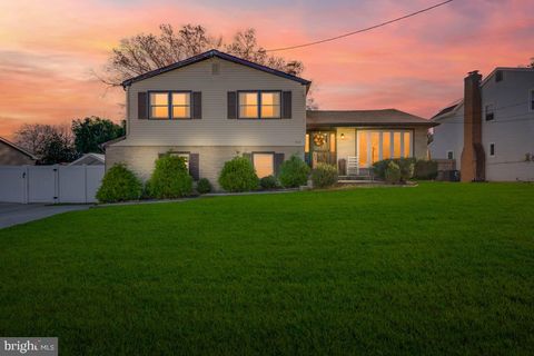 312 MONMOUTH DRIVE CHERRY HILL NJ 08002