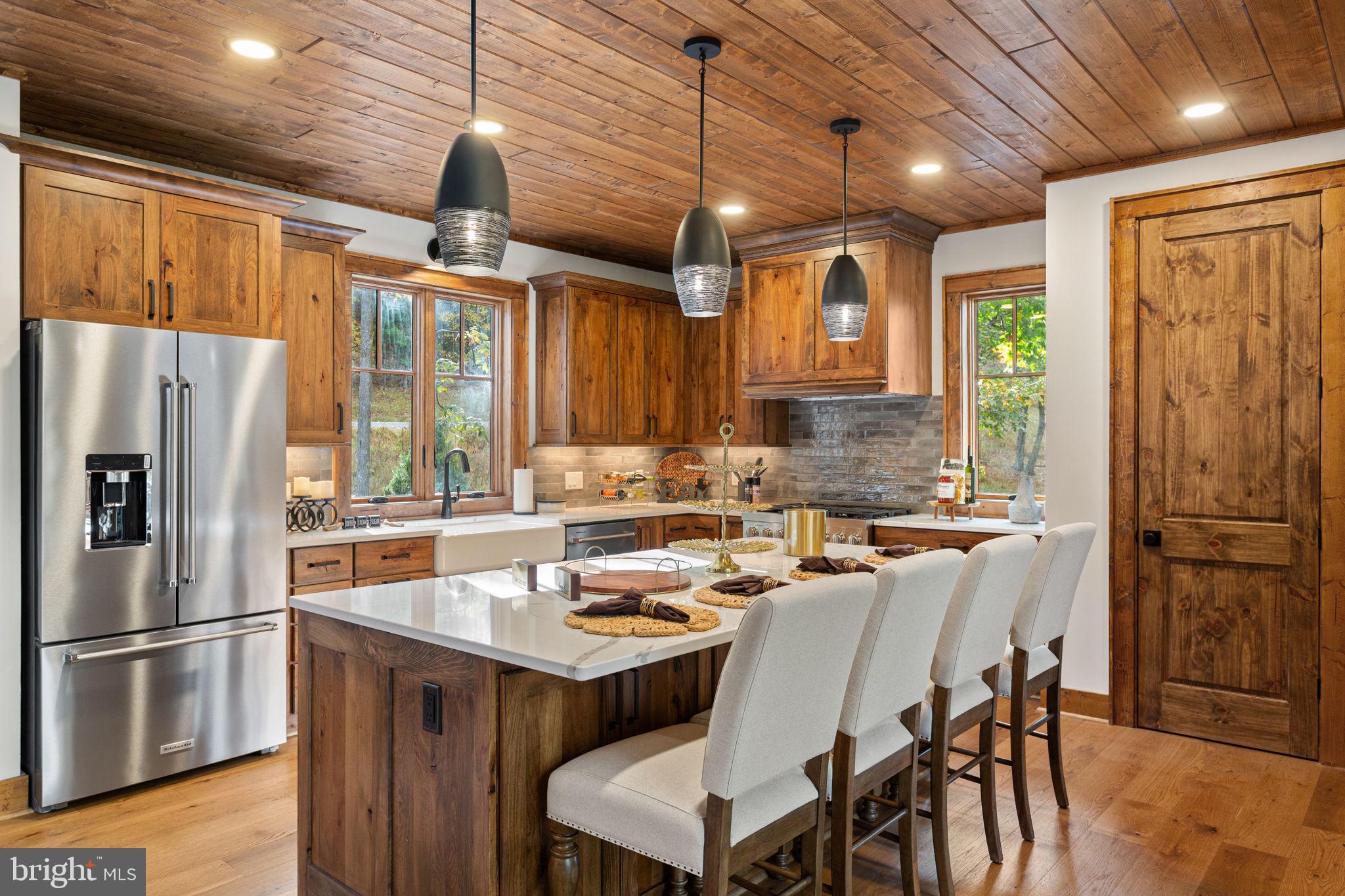 FISHER MOUNTAIN GOLF CLUB & RESORT - Residential