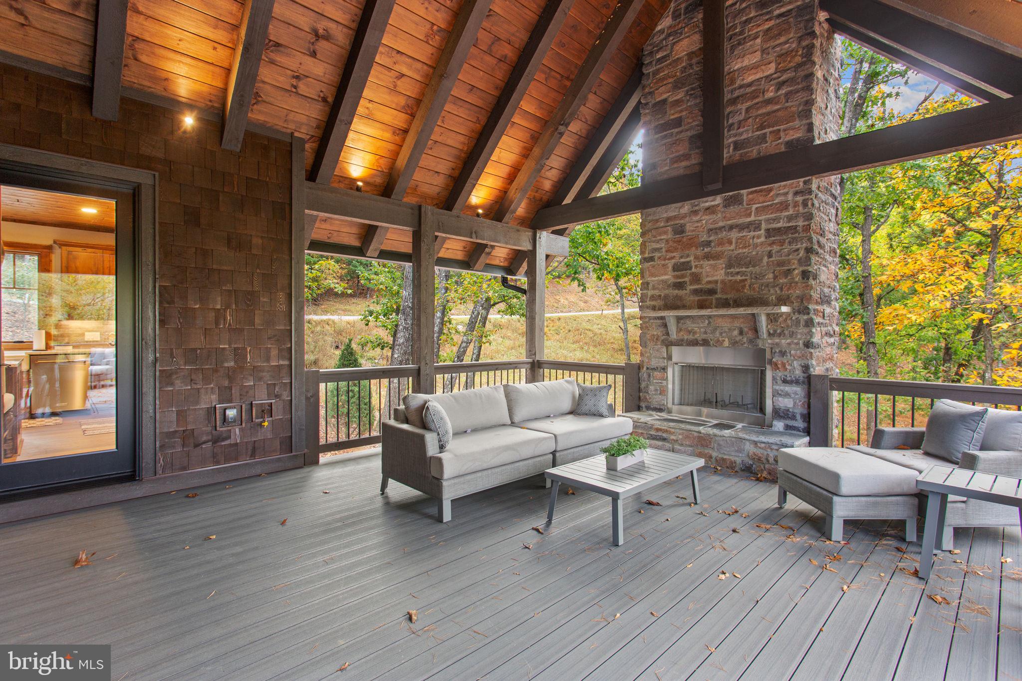 FISHER MOUNTAIN GOLF CLUB & RESORT - Residential