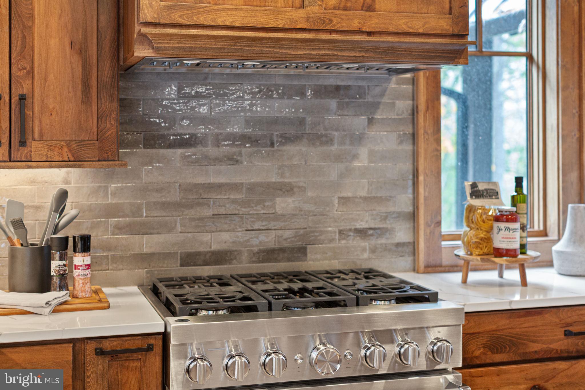 FISHER MOUNTAIN GOLF CLUB & RESORT - Residential