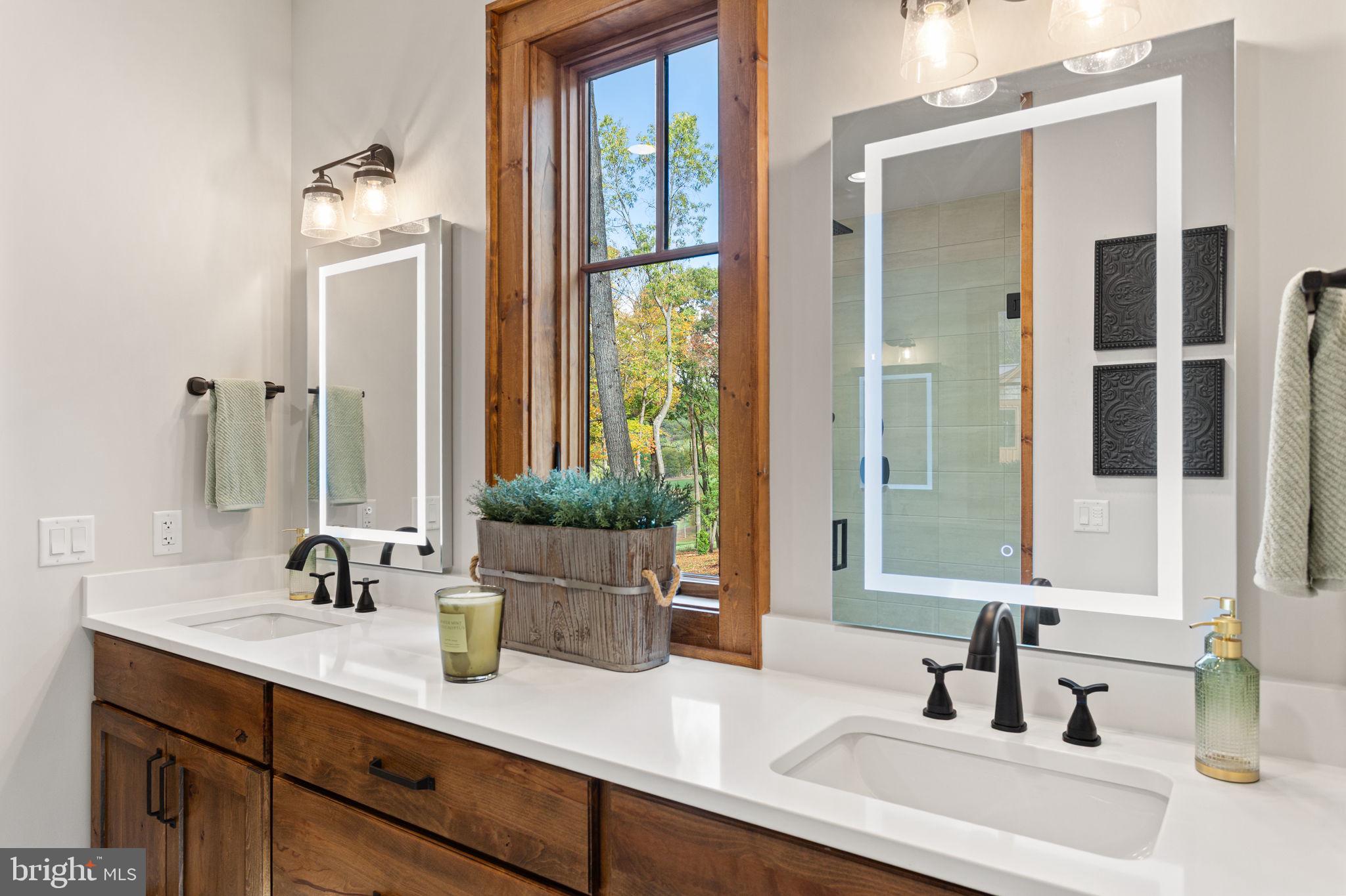 FISHER MOUNTAIN GOLF CLUB & RESORT - Residential