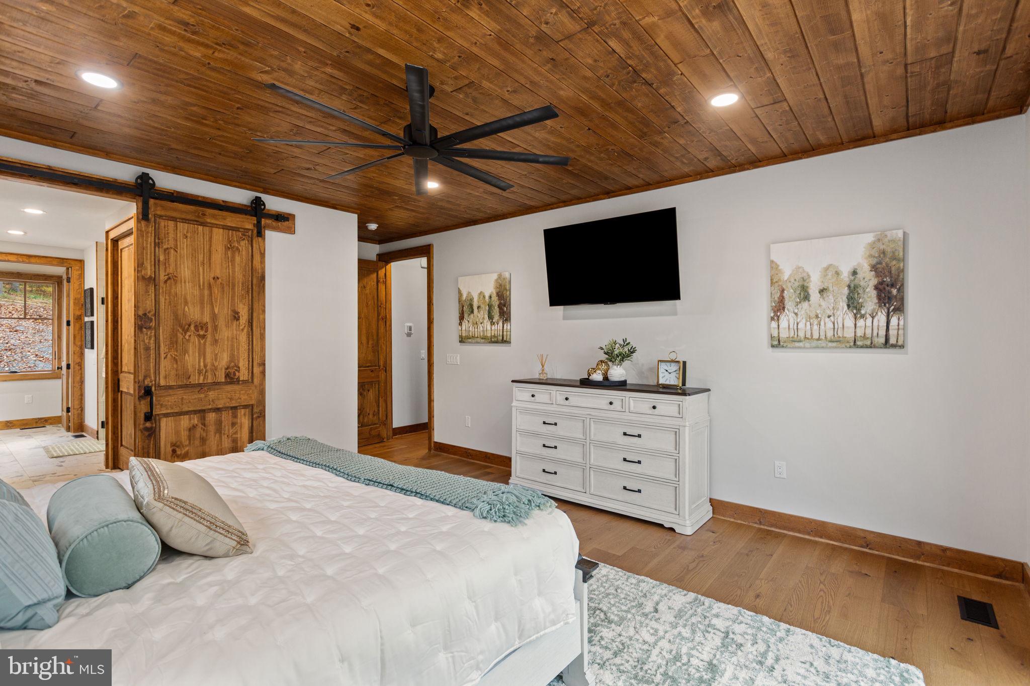 FISHER MOUNTAIN GOLF CLUB & RESORT - Residential