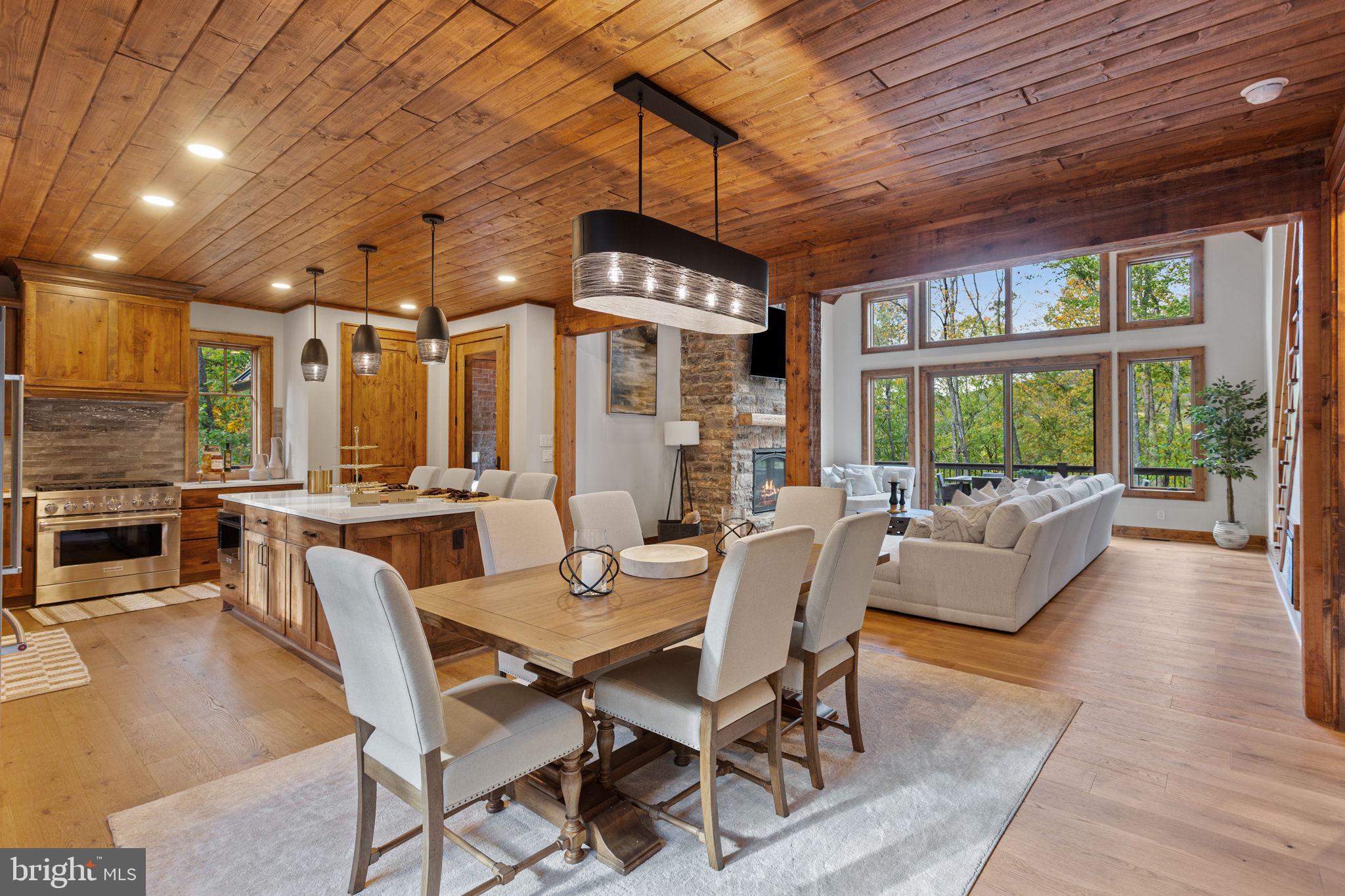 FISHER MOUNTAIN GOLF CLUB & RESORT - Residential