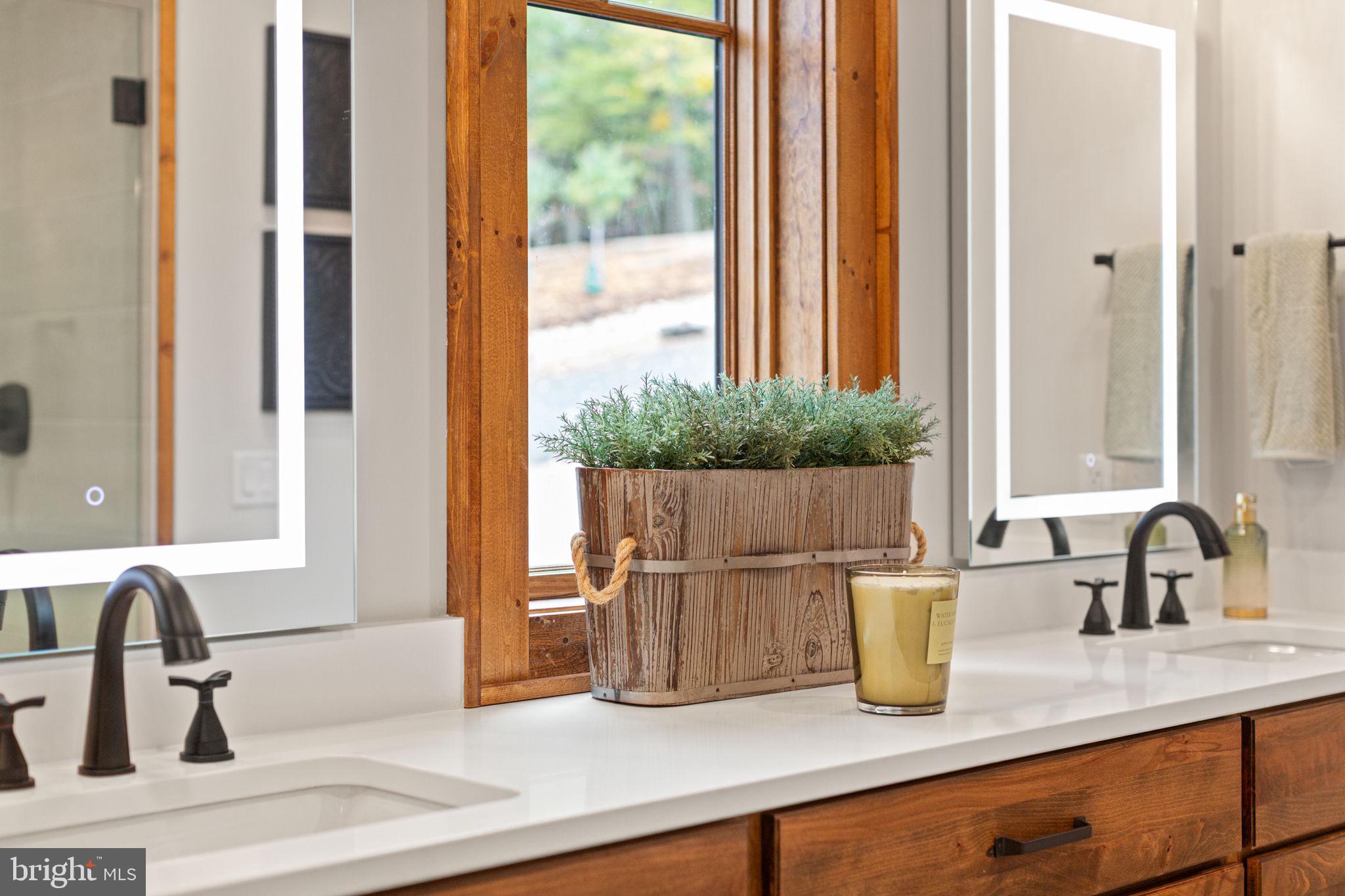 FISHER MOUNTAIN GOLF CLUB & RESORT - Residential