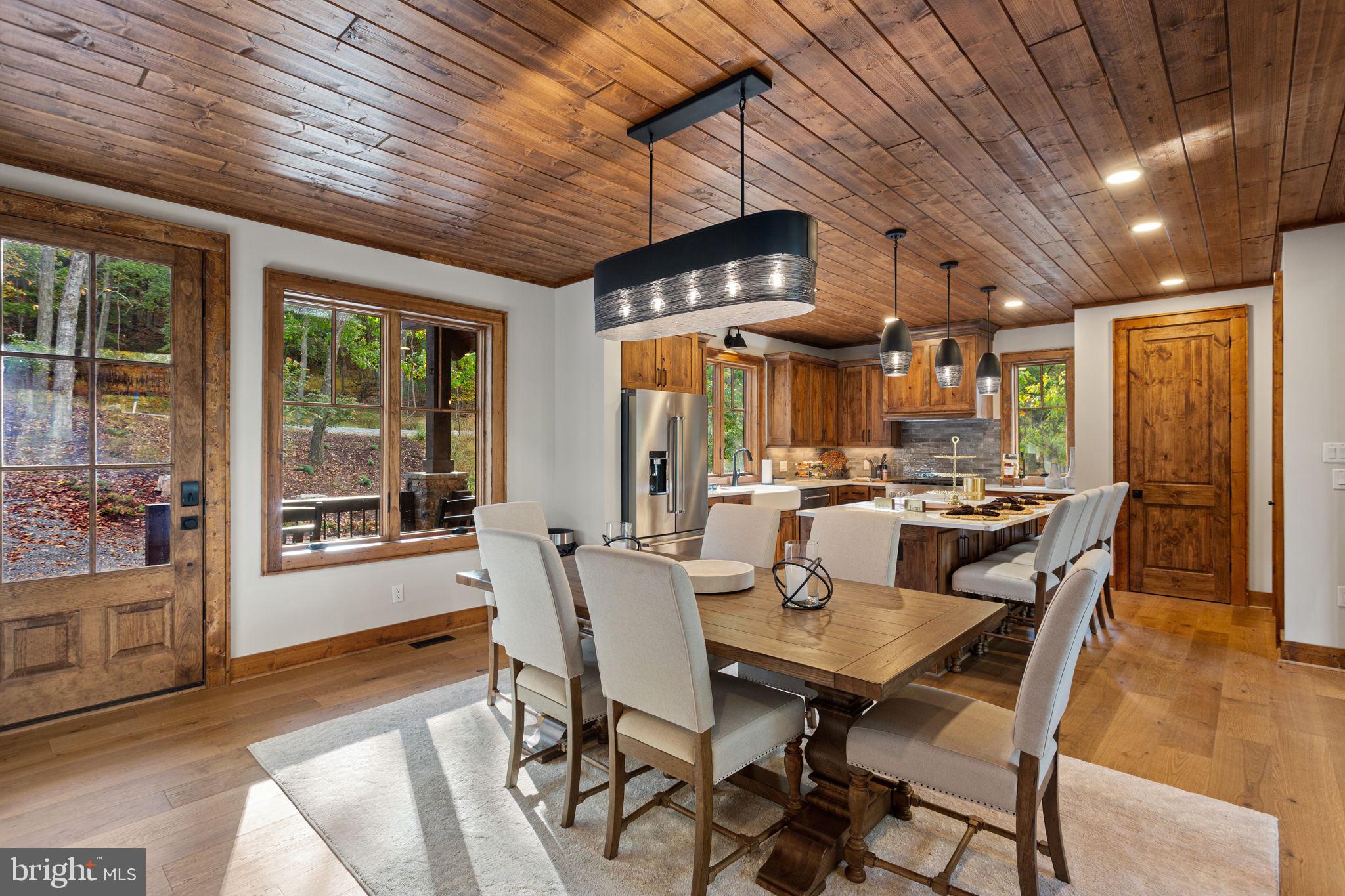 FISHER MOUNTAIN GOLF CLUB & RESORT - Residential