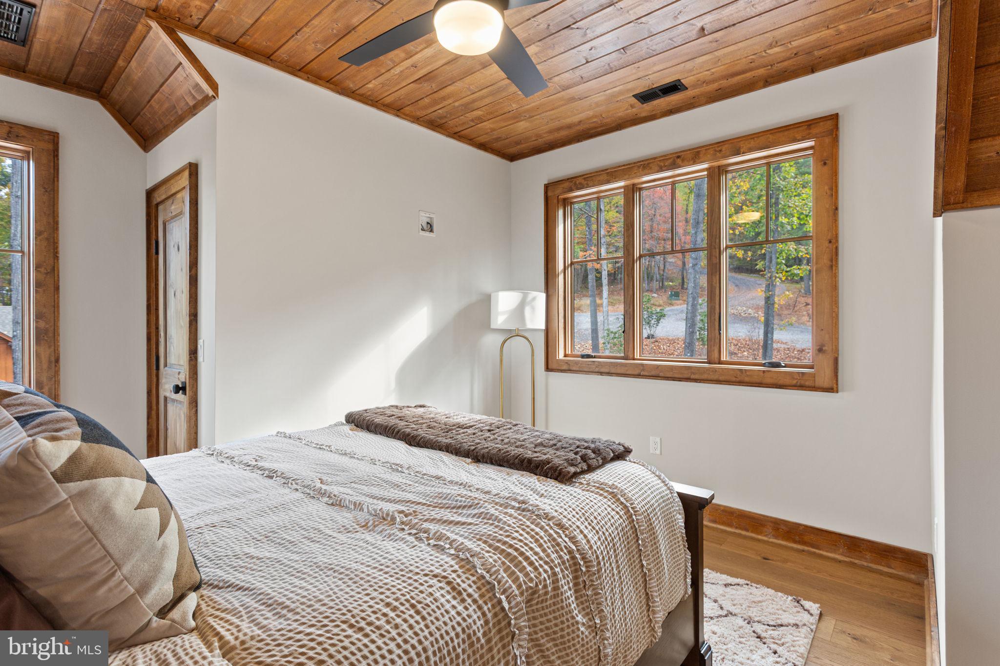 FISHER MOUNTAIN GOLF CLUB & RESORT - Residential