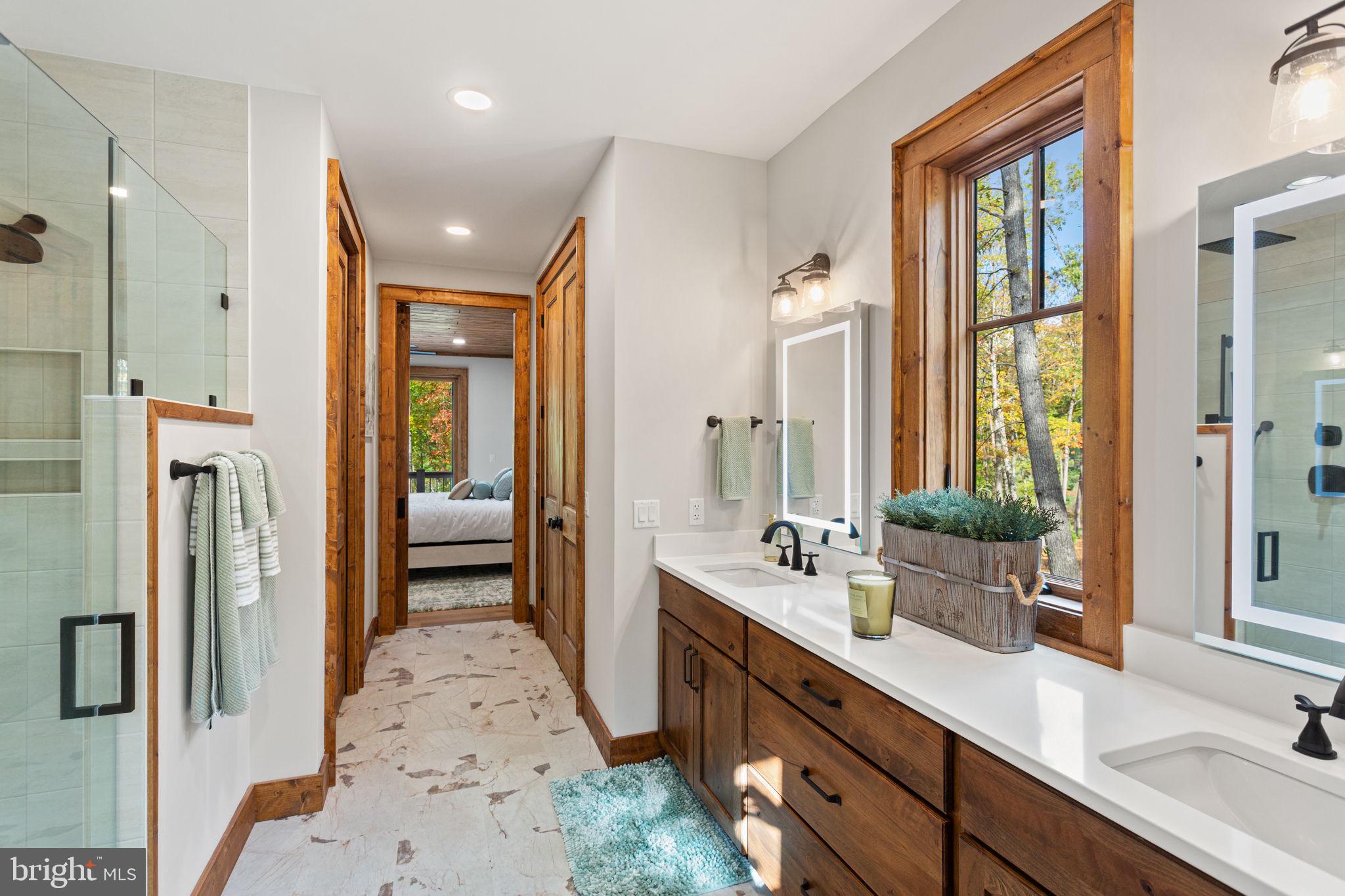 FISHER MOUNTAIN GOLF CLUB & RESORT - Residential