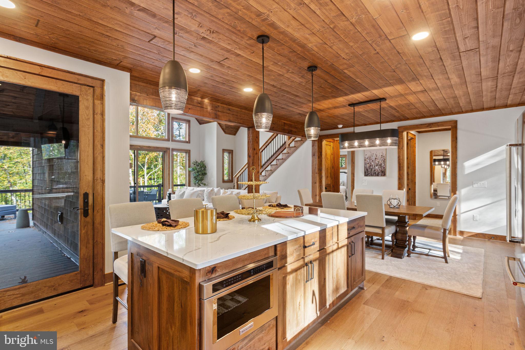 FISHER MOUNTAIN GOLF CLUB & RESORT - Residential