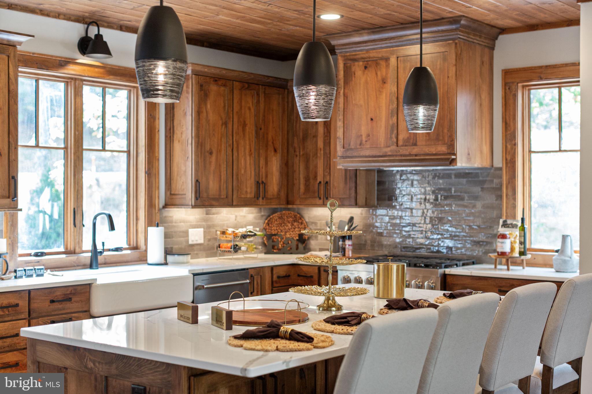 FISHER MOUNTAIN GOLF CLUB & RESORT - Residential