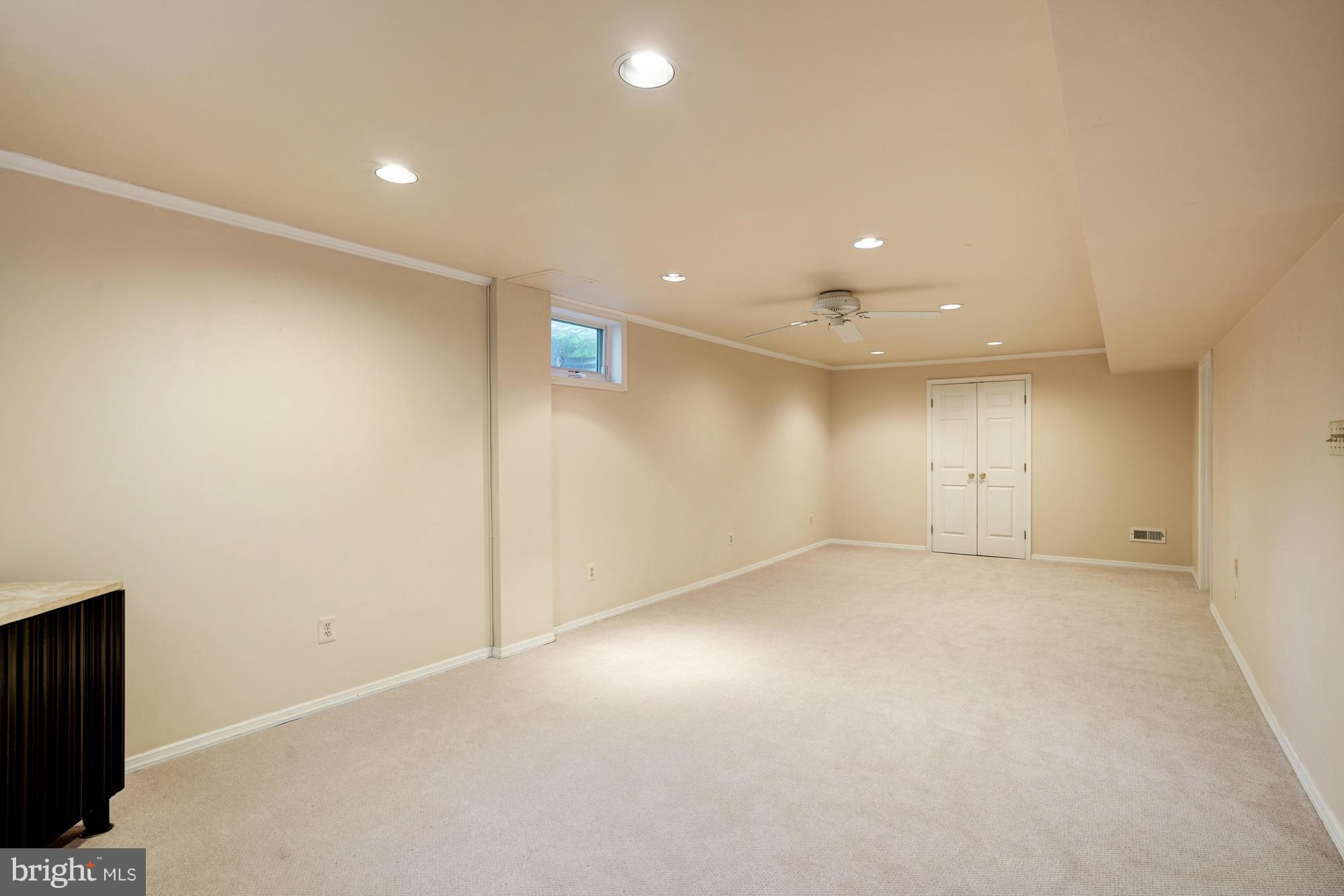 FRANKLIN FARM - Residential