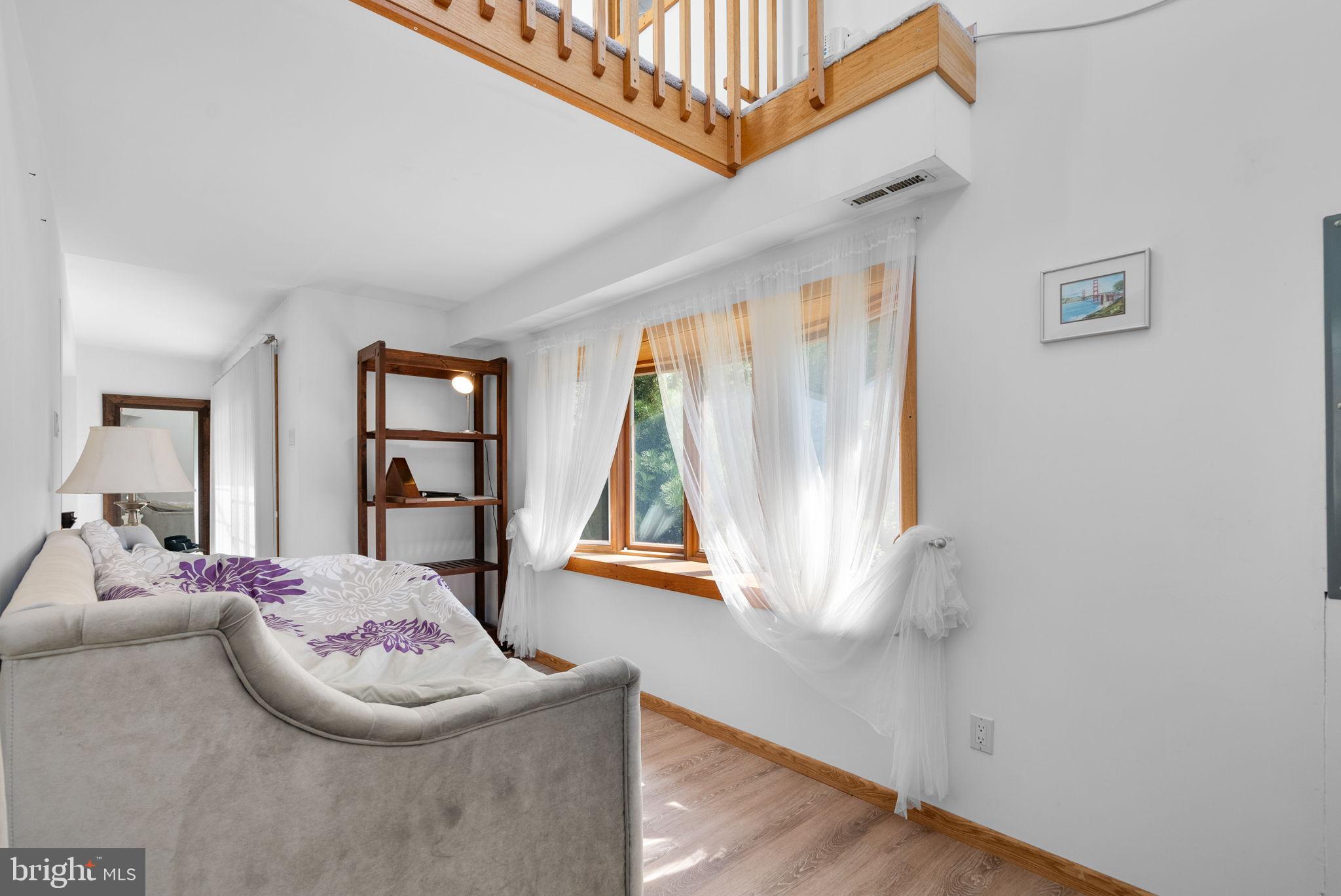 FORT WASHINGTON - Residential