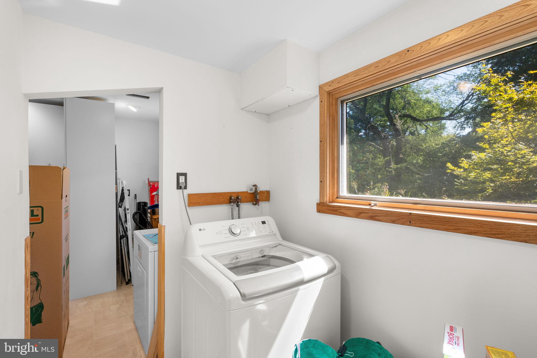 FORT WASHINGTON - Residential