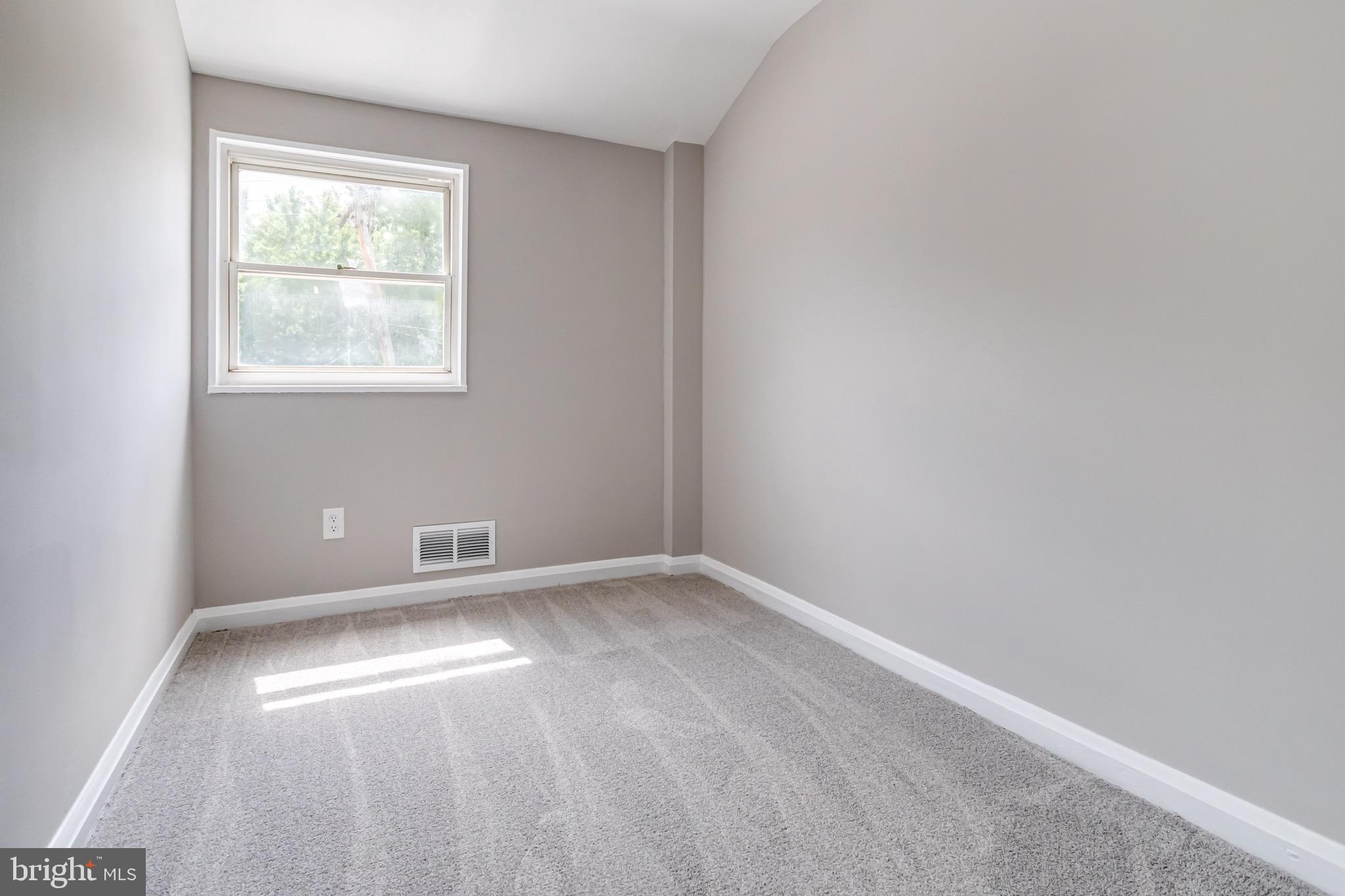 CHARLESMONT - Residential