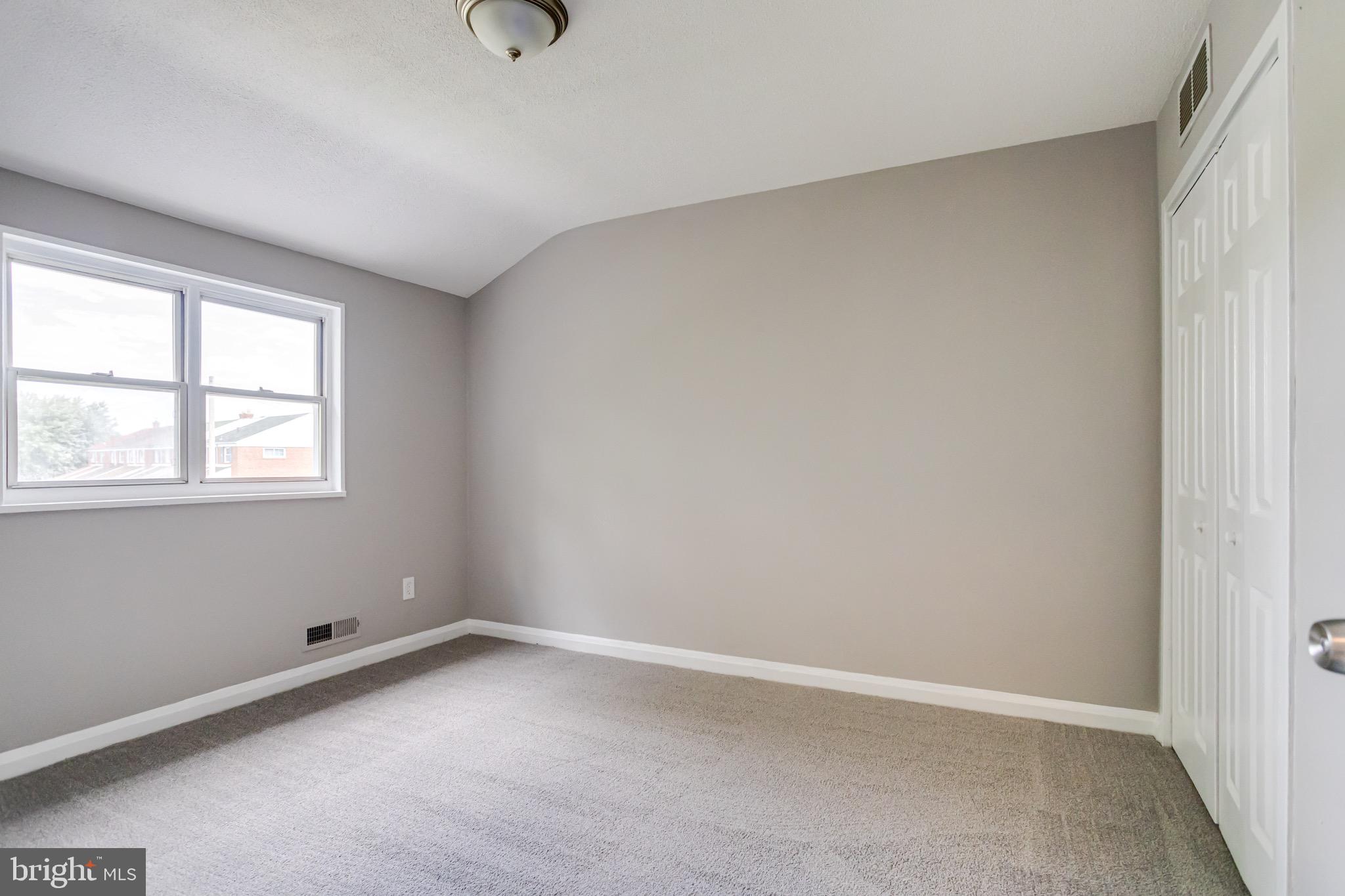 CHARLESMONT - Residential