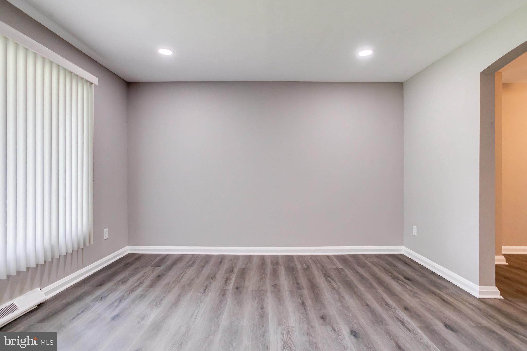 CHARLESMONT - Residential