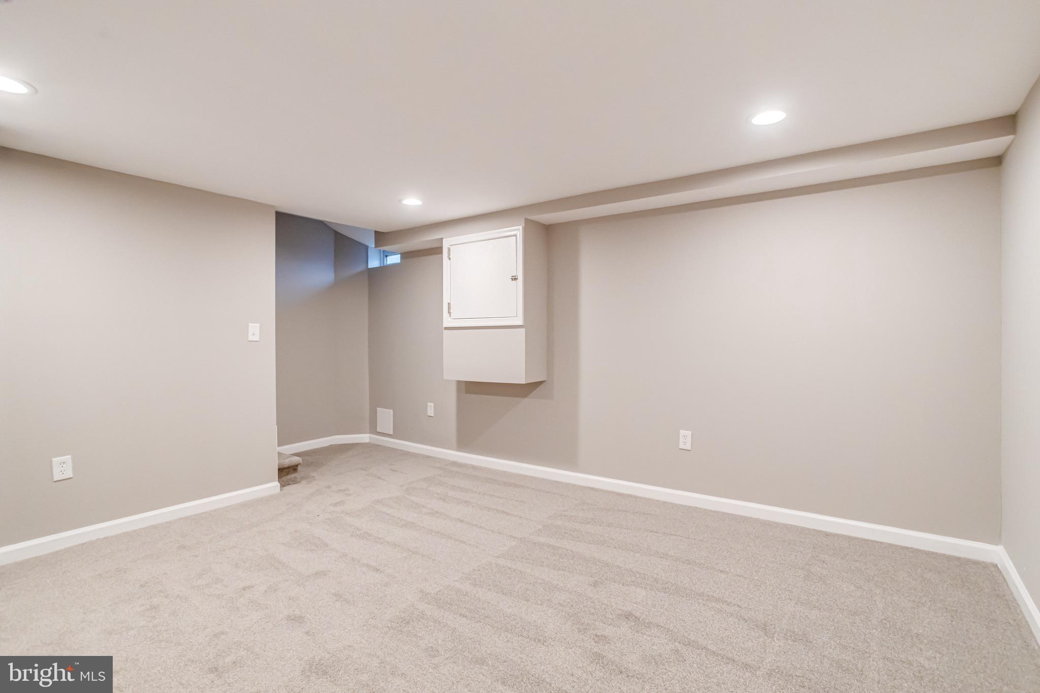 CHARLESMONT - Residential